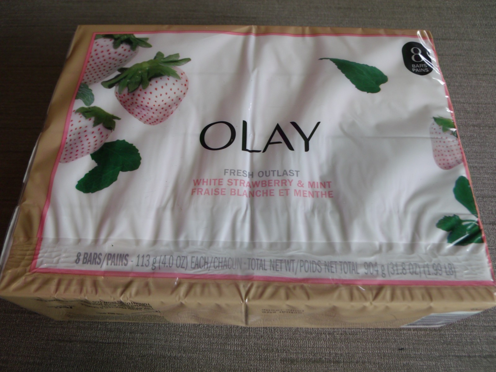 OLAY FRESH OUTLAST WHITE STRAWBERRY & MINT 8 4OZ BAR SOAP NEW IN PACKAGE