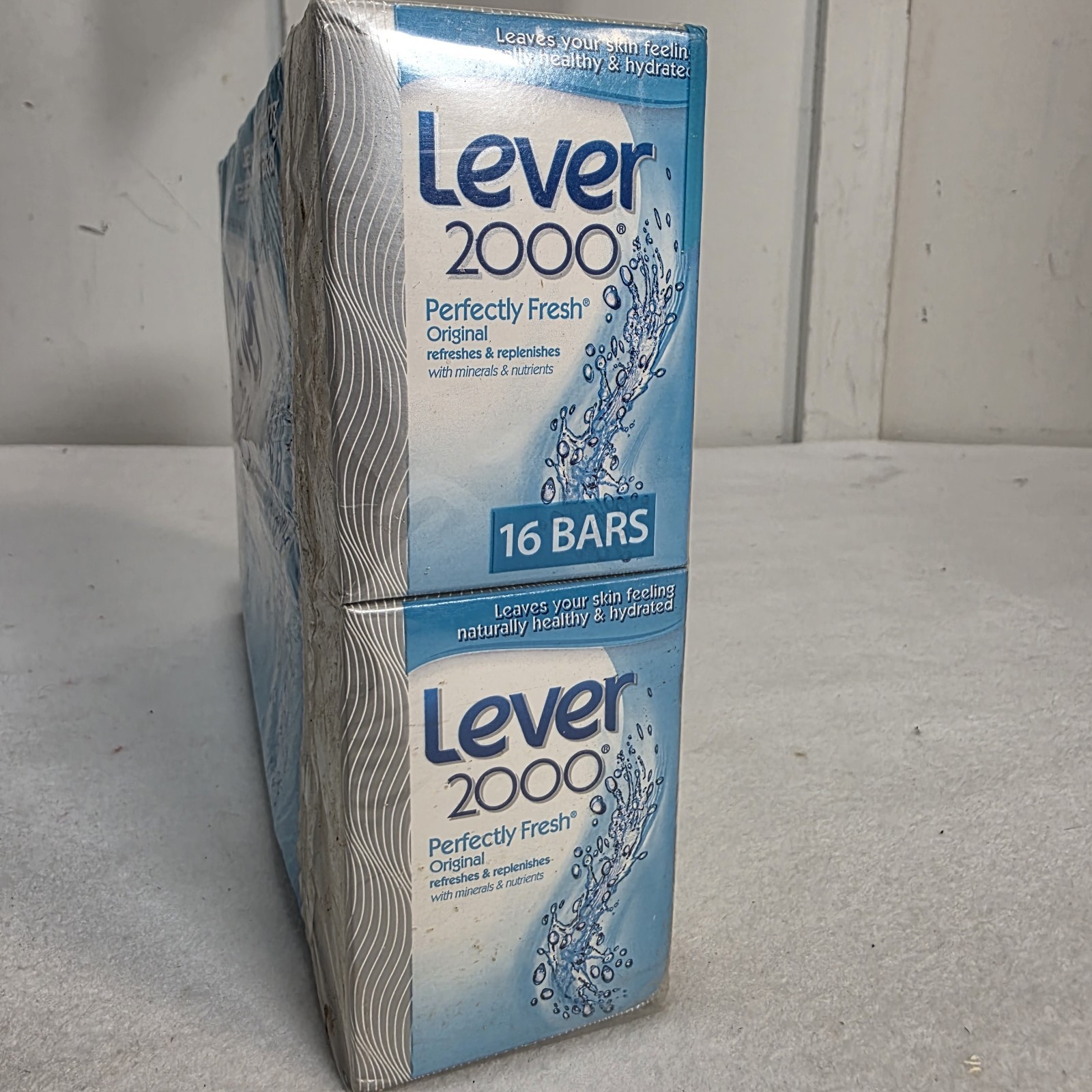 Lever 2000 Perfectly Fresh Original Bar Soap Boxed 4oz Sealed Lot of 16 Bars