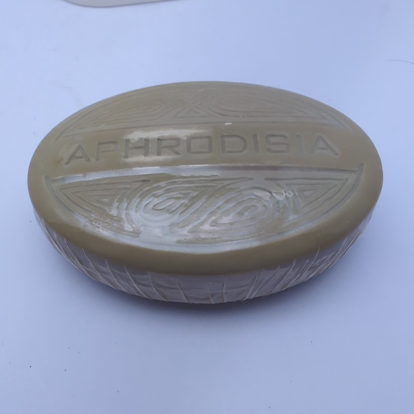 Vintage Faberge Aphrodisia Savon Soap With Travel Case – 4 oz – NIB SEALED