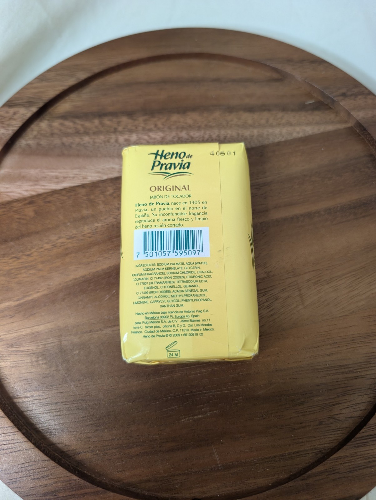 Heno de Pravia Bath Soap. 4 oz Bar Of Soap Bath