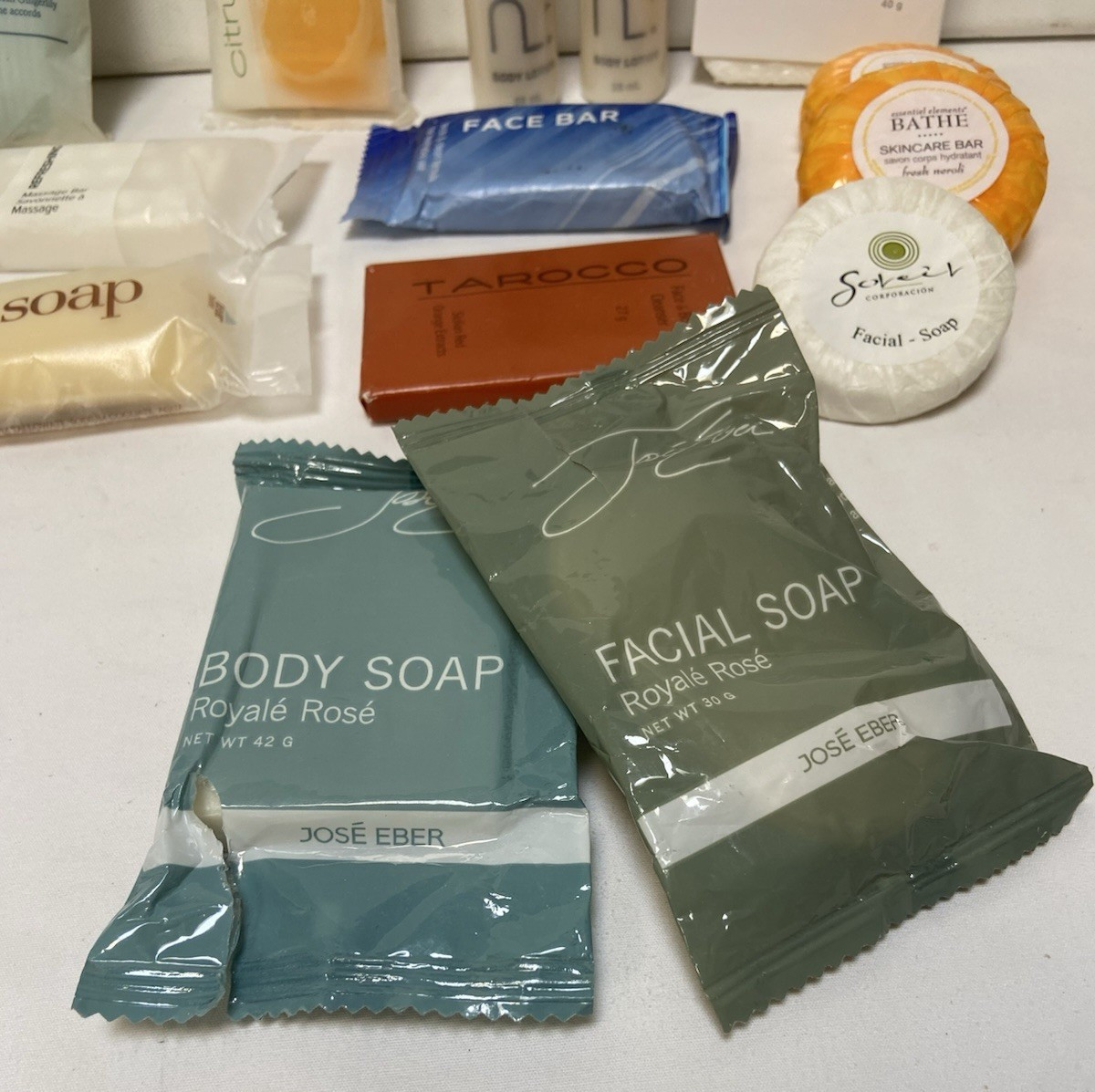 28 Lot 2 lbs Assorted Bar Soap 5 Neutrogena Crabtree 6 Jose 1.25oz Sample Travel