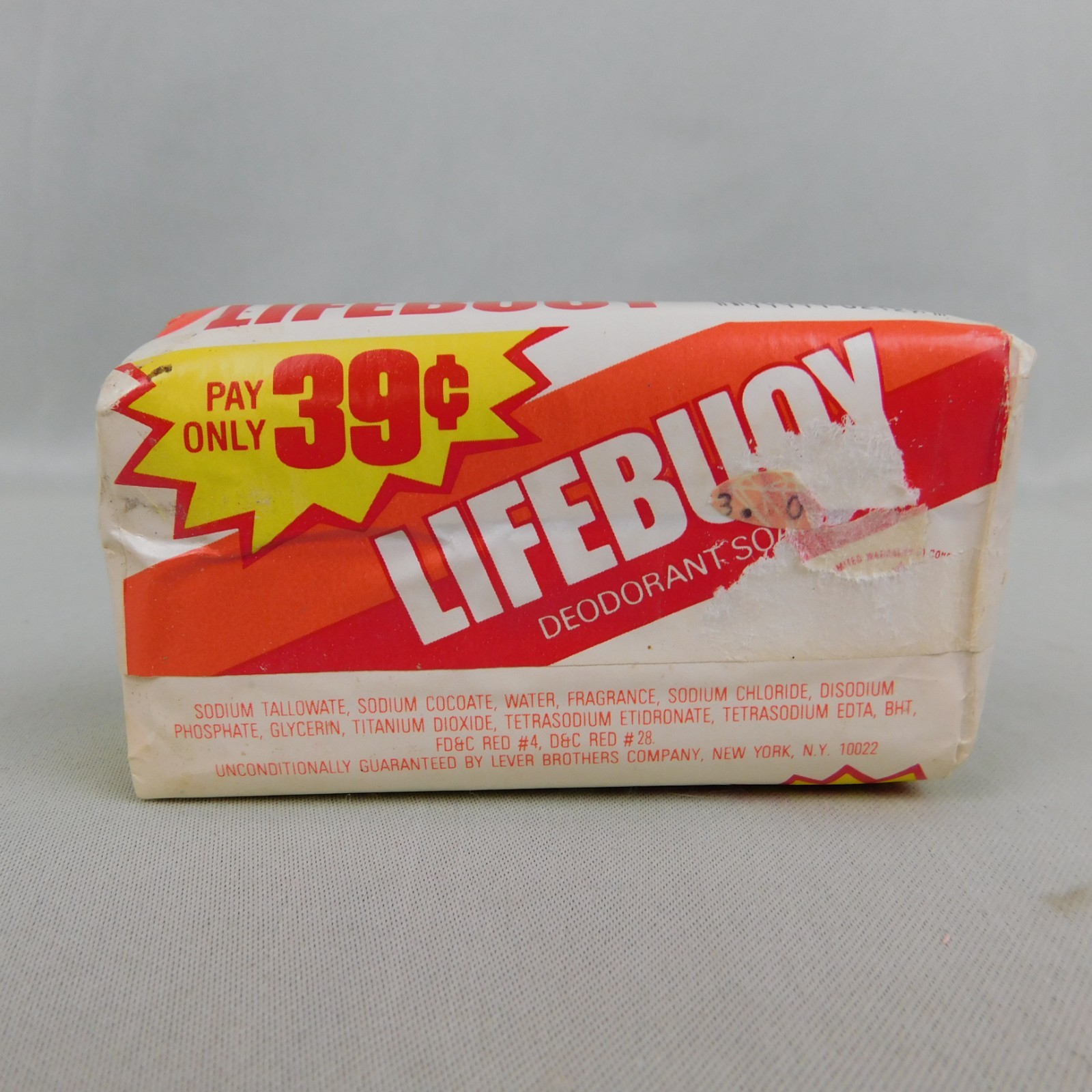 Vintage NOS Lifebuoy Coral Deodorant Soap 4.75oz Bath Size #A312