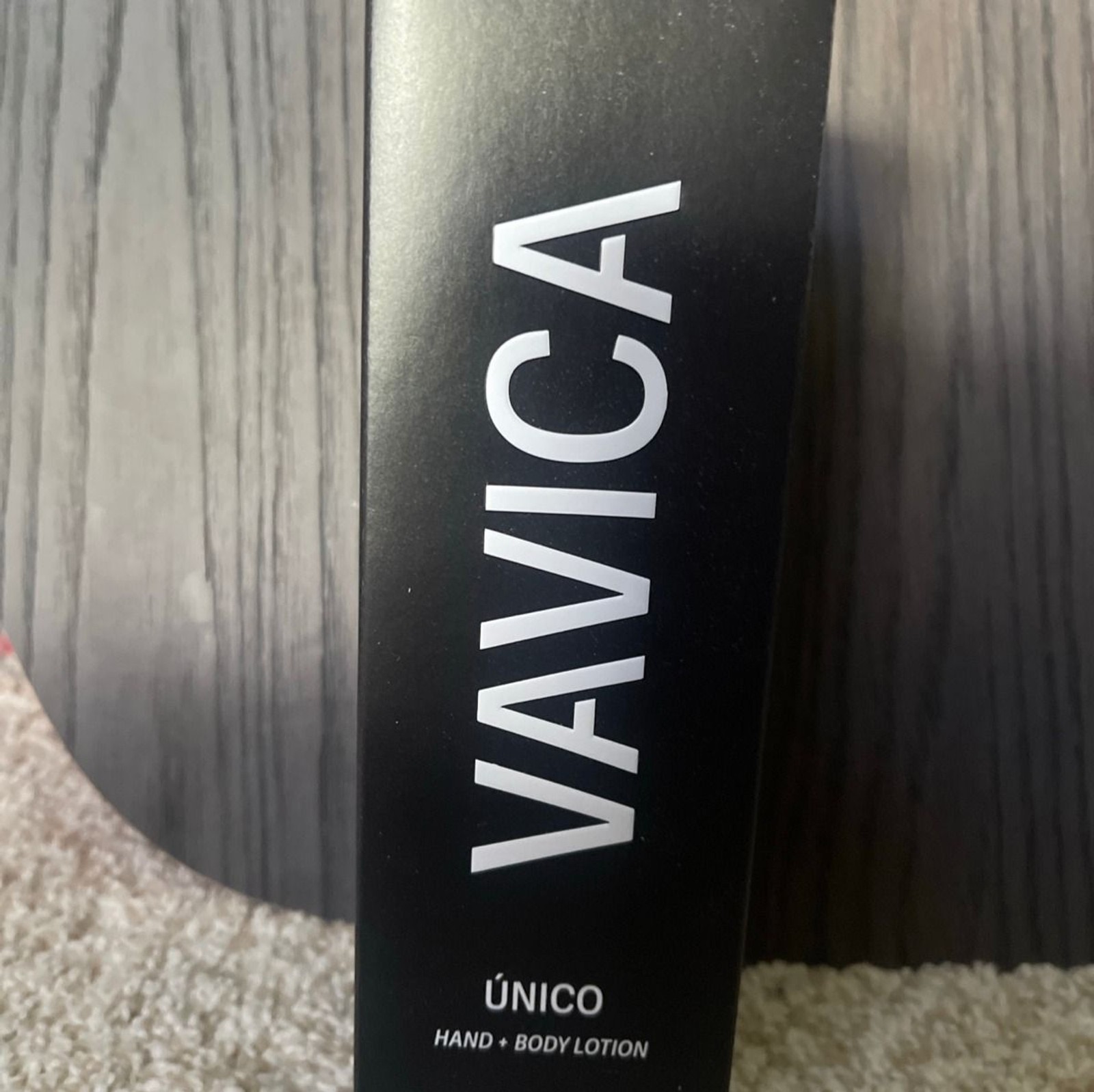 Vavica Unico Hand and Body Lotion Full Size 6 oz BNIB