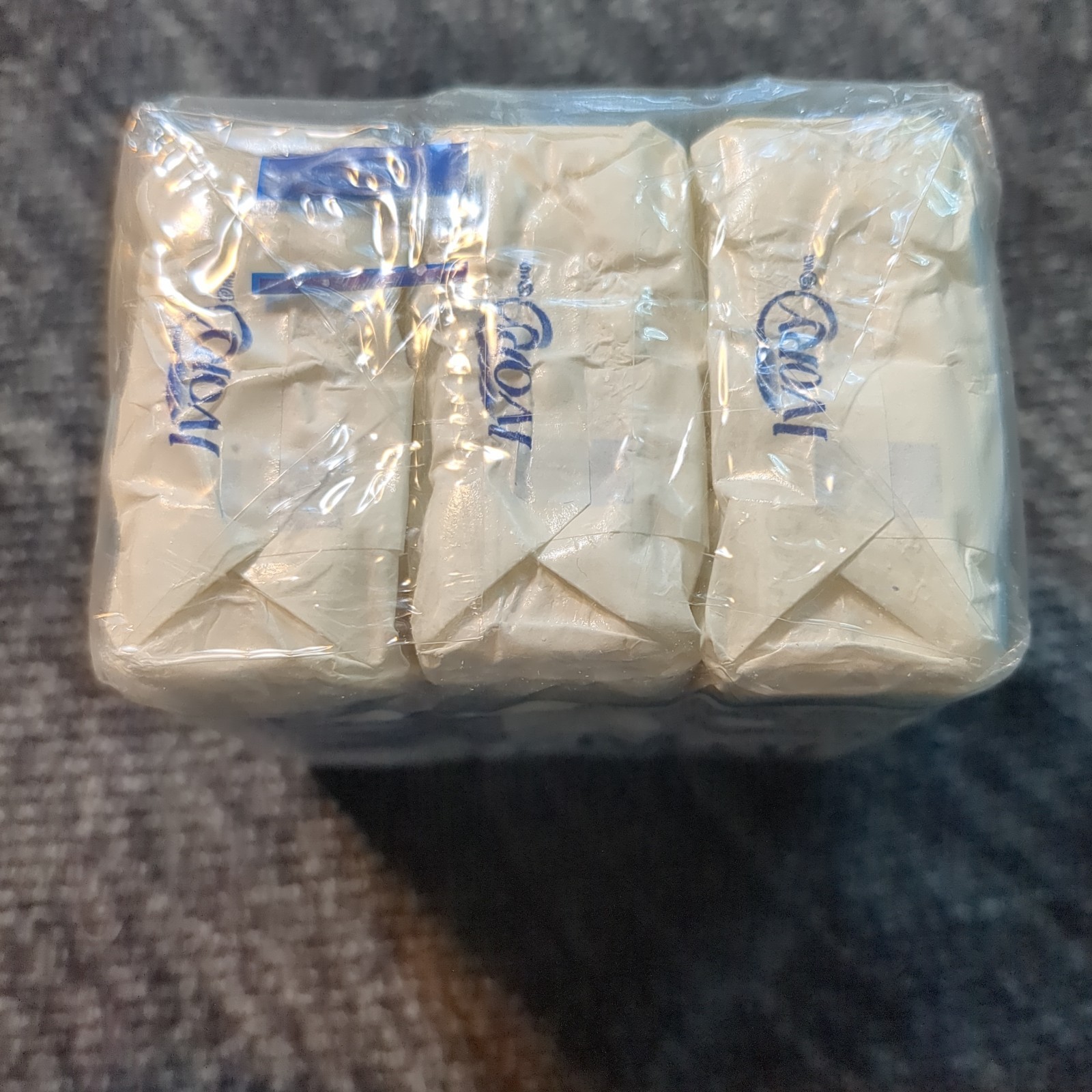 Vintage Ivory Soap Bars 1996 3 Pack Proctor Gamble 3.5 Oz Each Bar Sealed USA