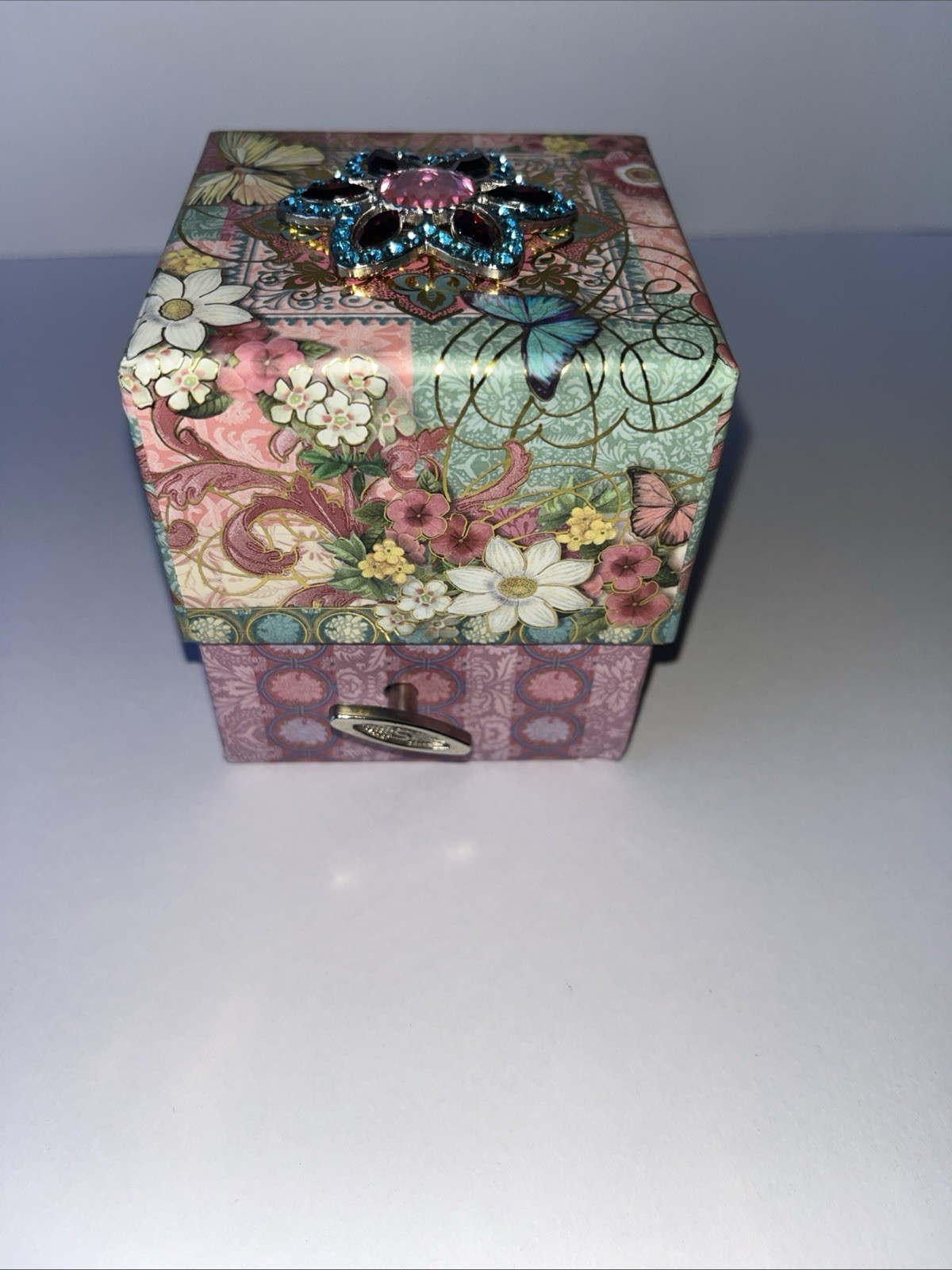 New Punch Studio Rose Soap Music Box Ode To joy