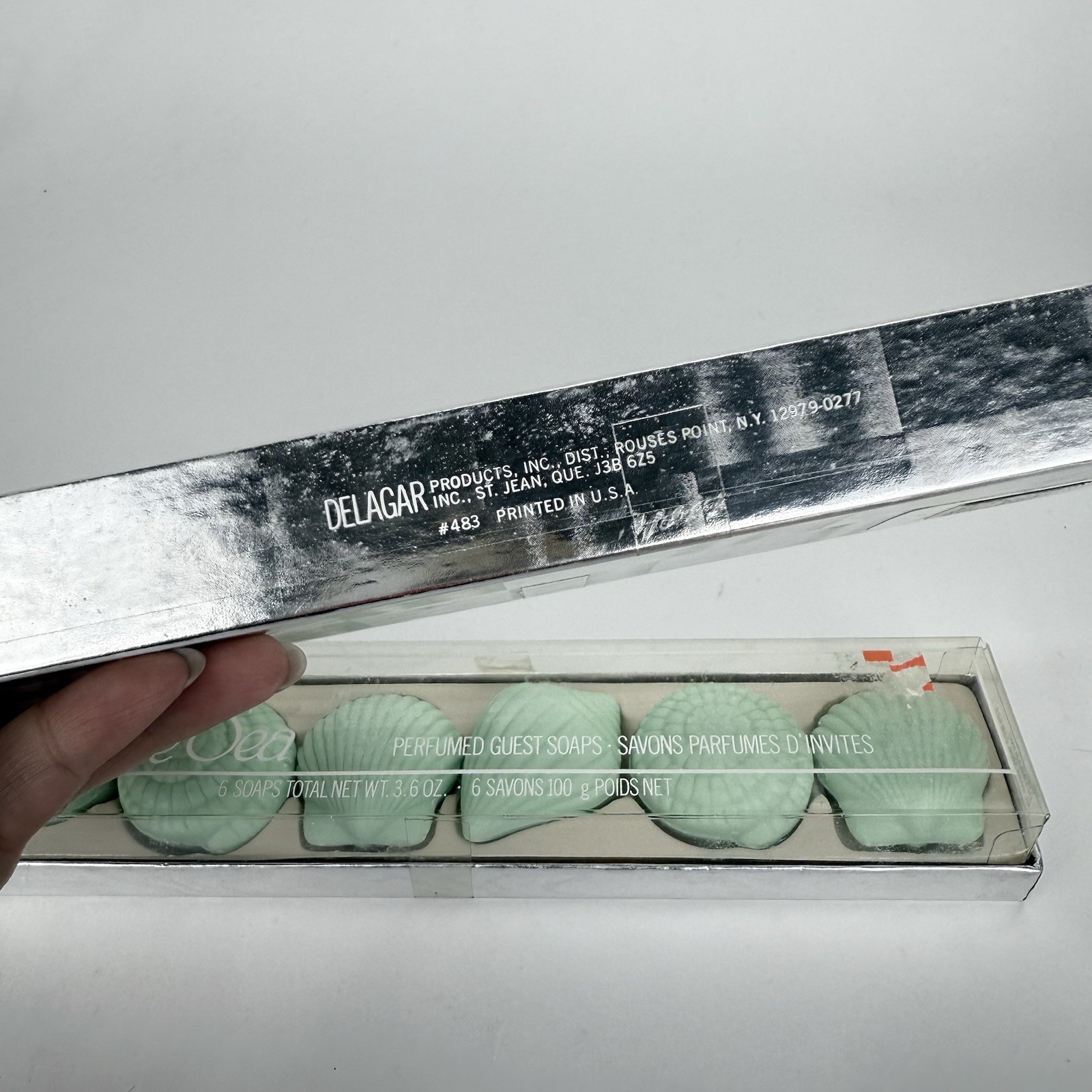 Vintage DeLaGar Mini Soaps Seashell Shaped Coastal Cottagecore Boxed Set Green