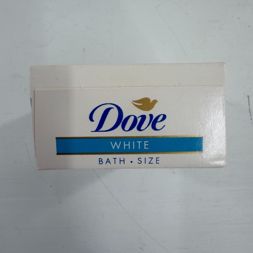 VTG 1996 Dove Beauty Bar Soap Sealed 4.75oz Lever Bros USA New Old Stock Prop Ad