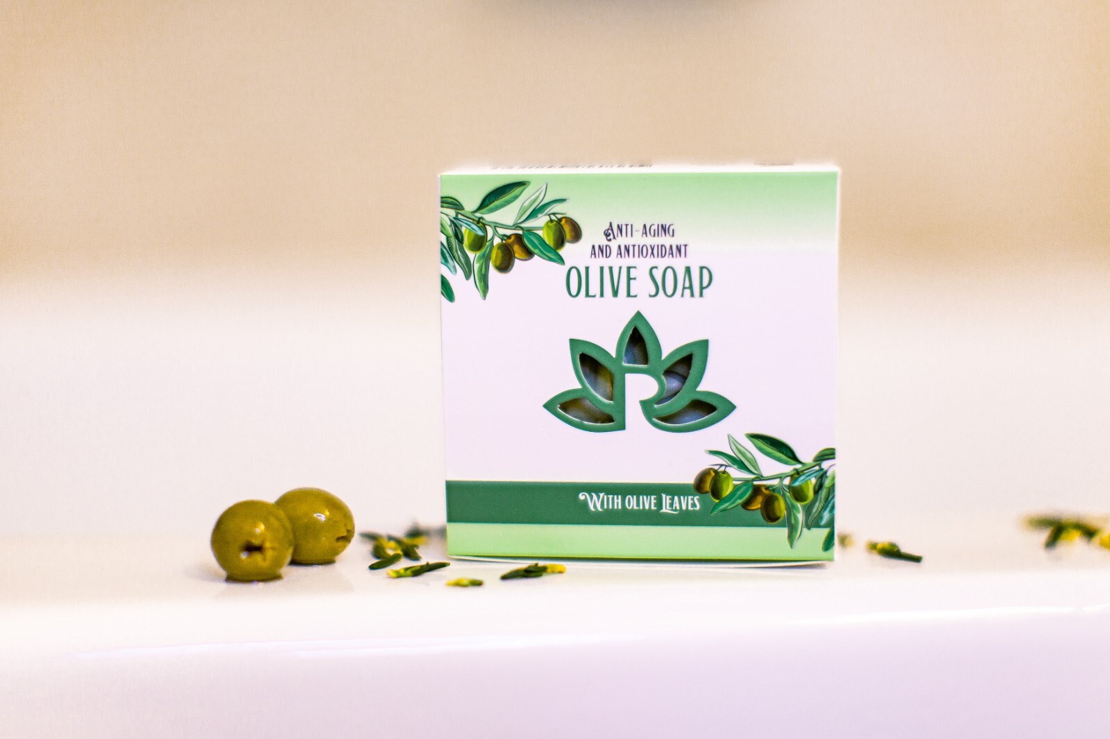 Natural Cold Process Olive Oil Soap Bar with Organic Olive Oil and Olive Leaves