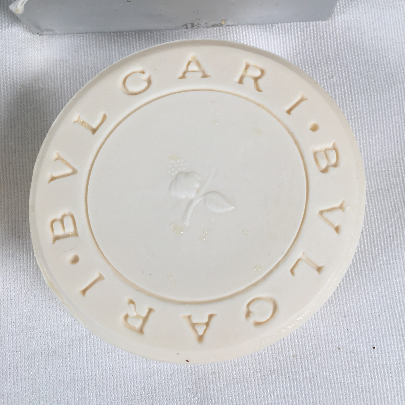 Lot of 2 Bvlgari Eau Parfumee au the Blanc Savon Soap 2.6oz & 1.76oz