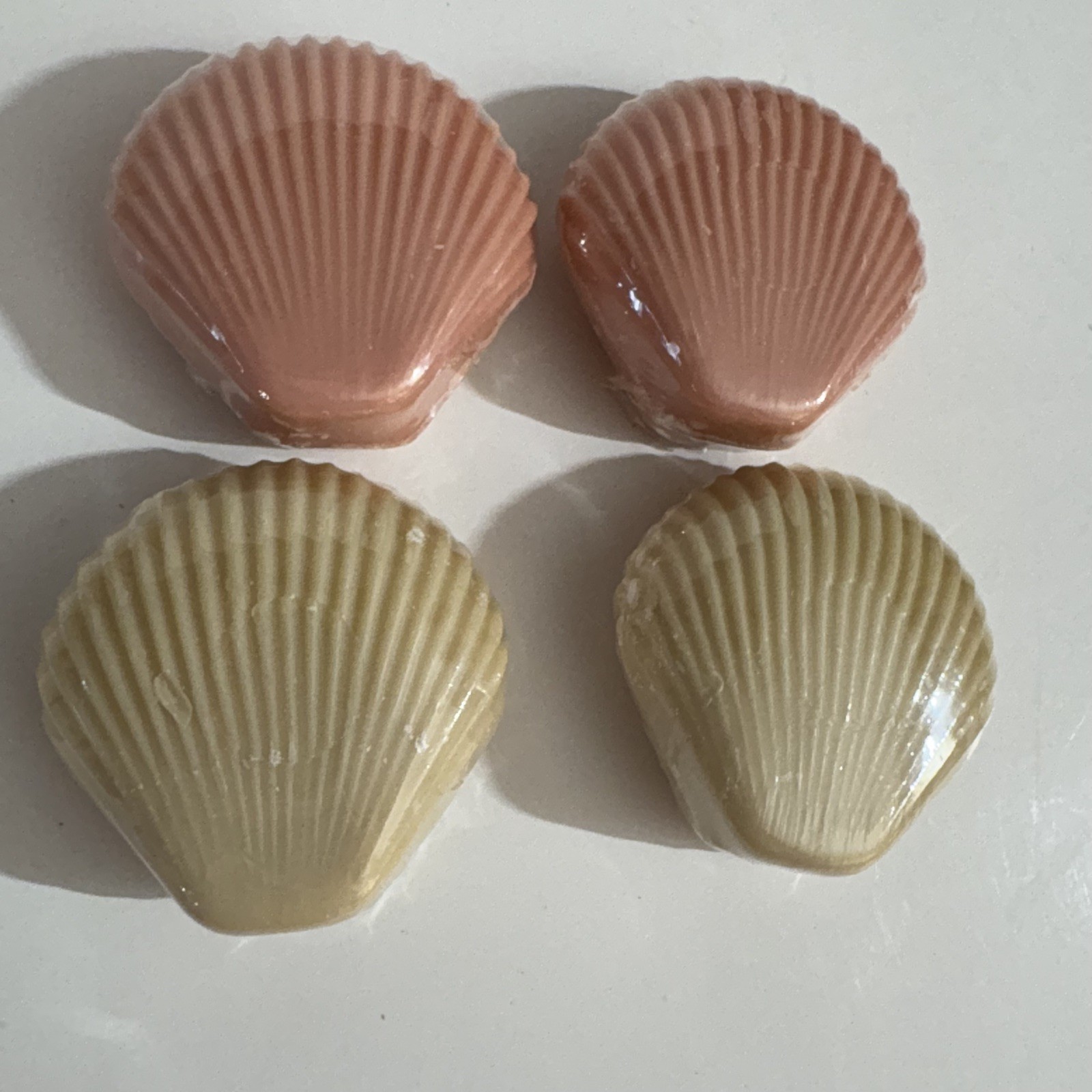 Vintage Set of 4 Sea Shell Decorative Guest Bathroom Small Hand Soaps