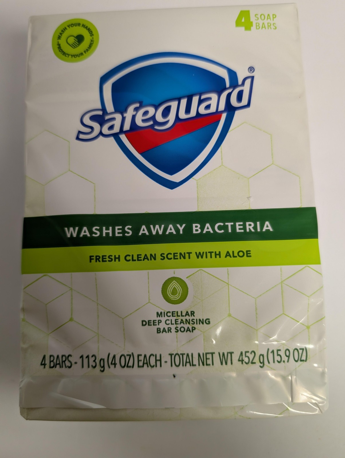 Safeguard Bar Soap 4 Bars 4 oz Each Fresh Clean Scent with Aloe 15.9 oz Micellar