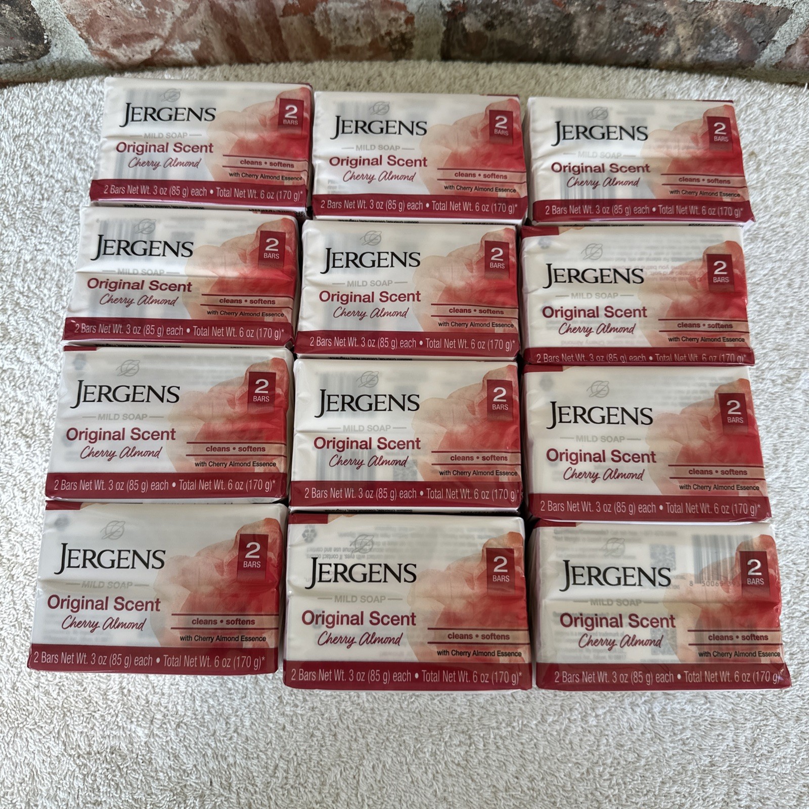 Jergens MILD BAR SOAP Cherry Almond Original Scent 24 Bars Family Pack 3.5oz Ec
