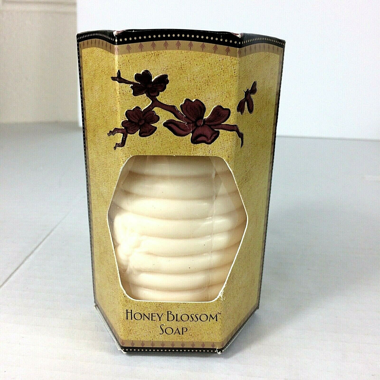HONEY HOUSE NATURALS HONEY BLOSSOM BEE HIVE MOISTURIZING SOAP BAR 10.6 OZ.