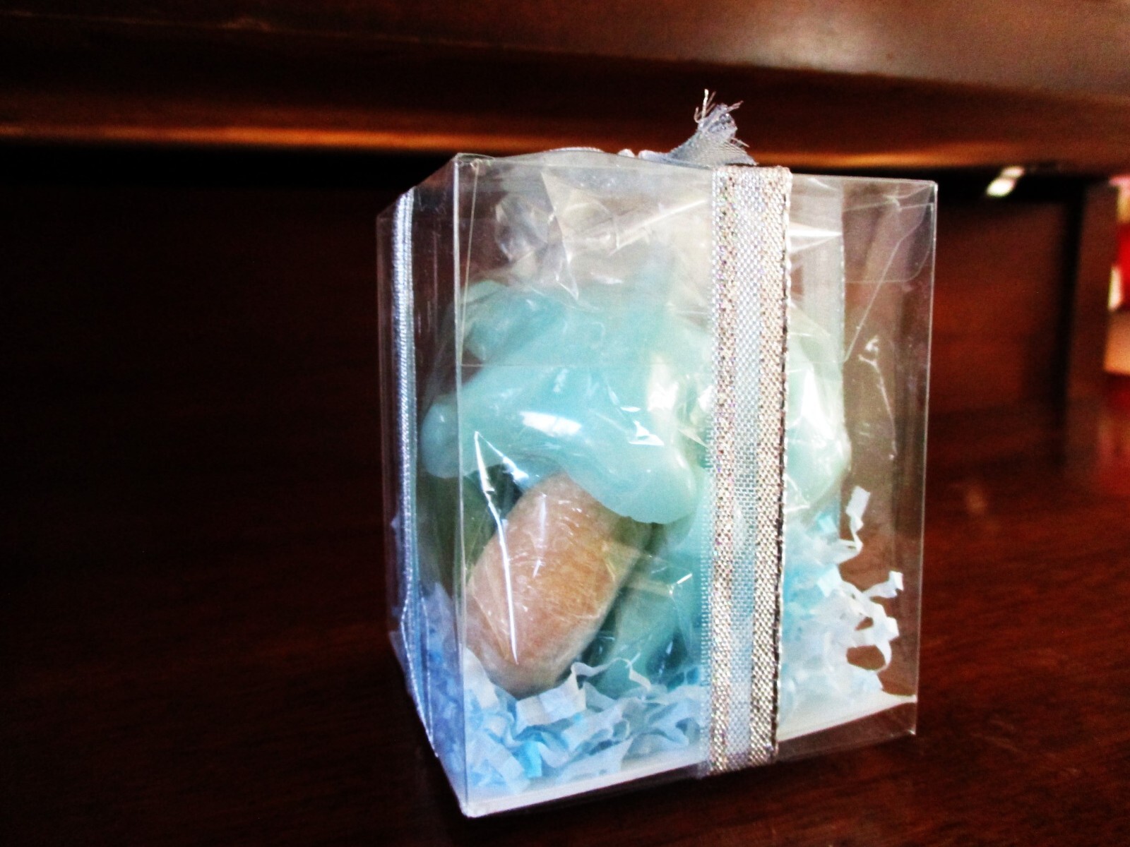 6 Marine Life Guest Soaps- 2 Starfish, 2 Clamshells, 2 Sea Urchins. In Gift box.