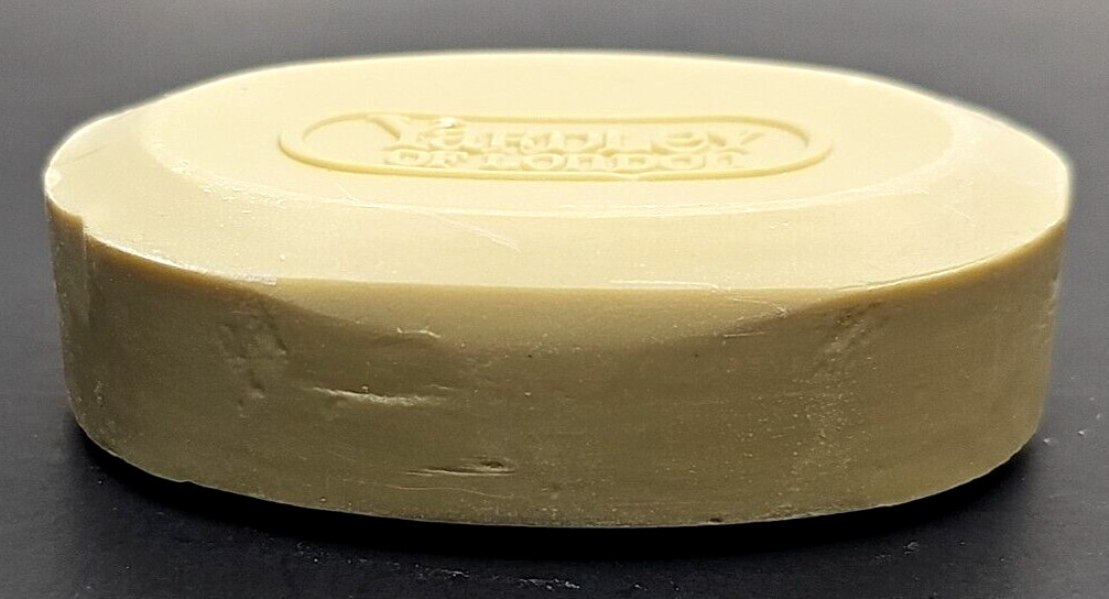 Vtg. YARDLEY of London © 1979 Aloe Vera Soap 4.25oz Bar