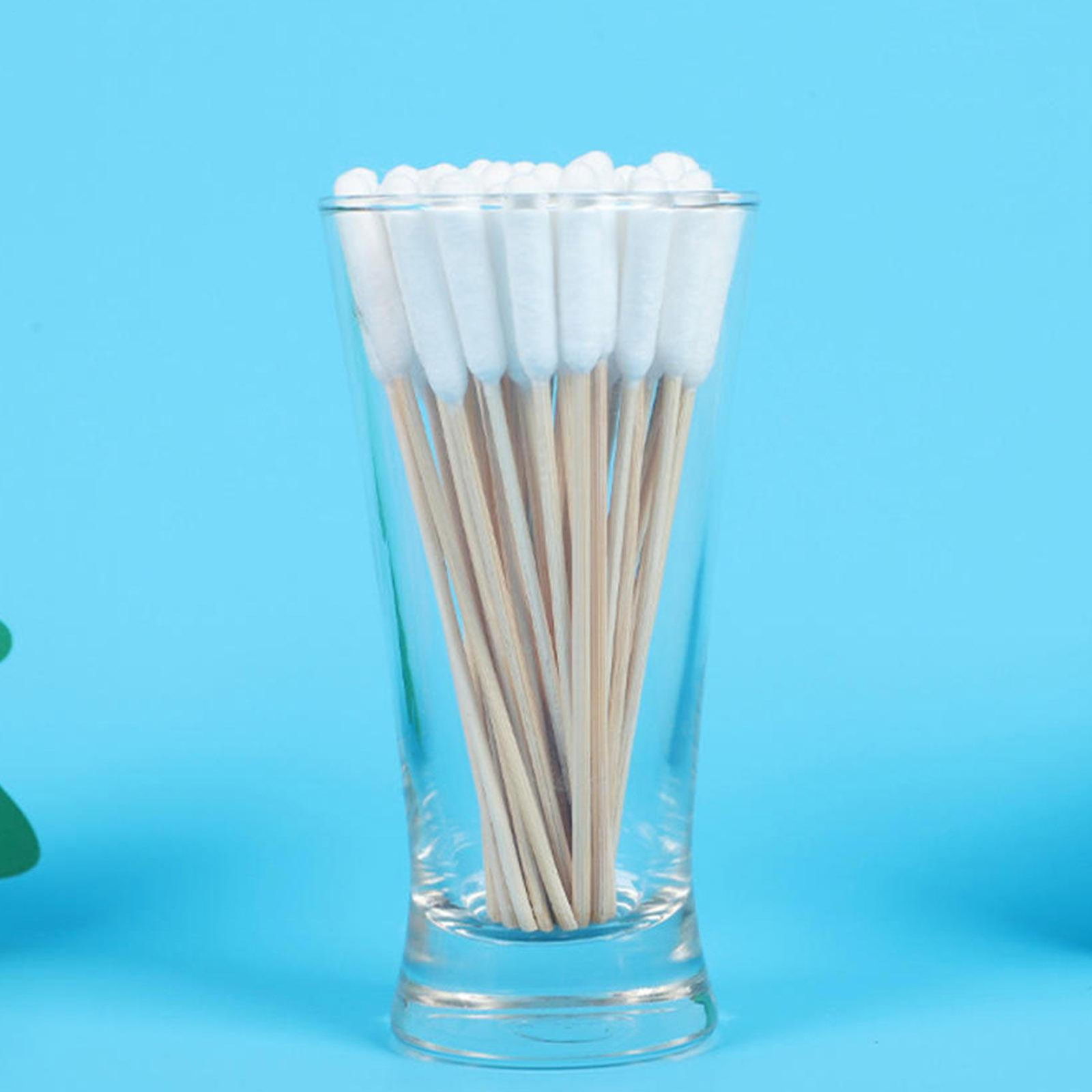 Cotton Swabs of Medium and Large Pets Ears Cleaning or Makeup 100pcs