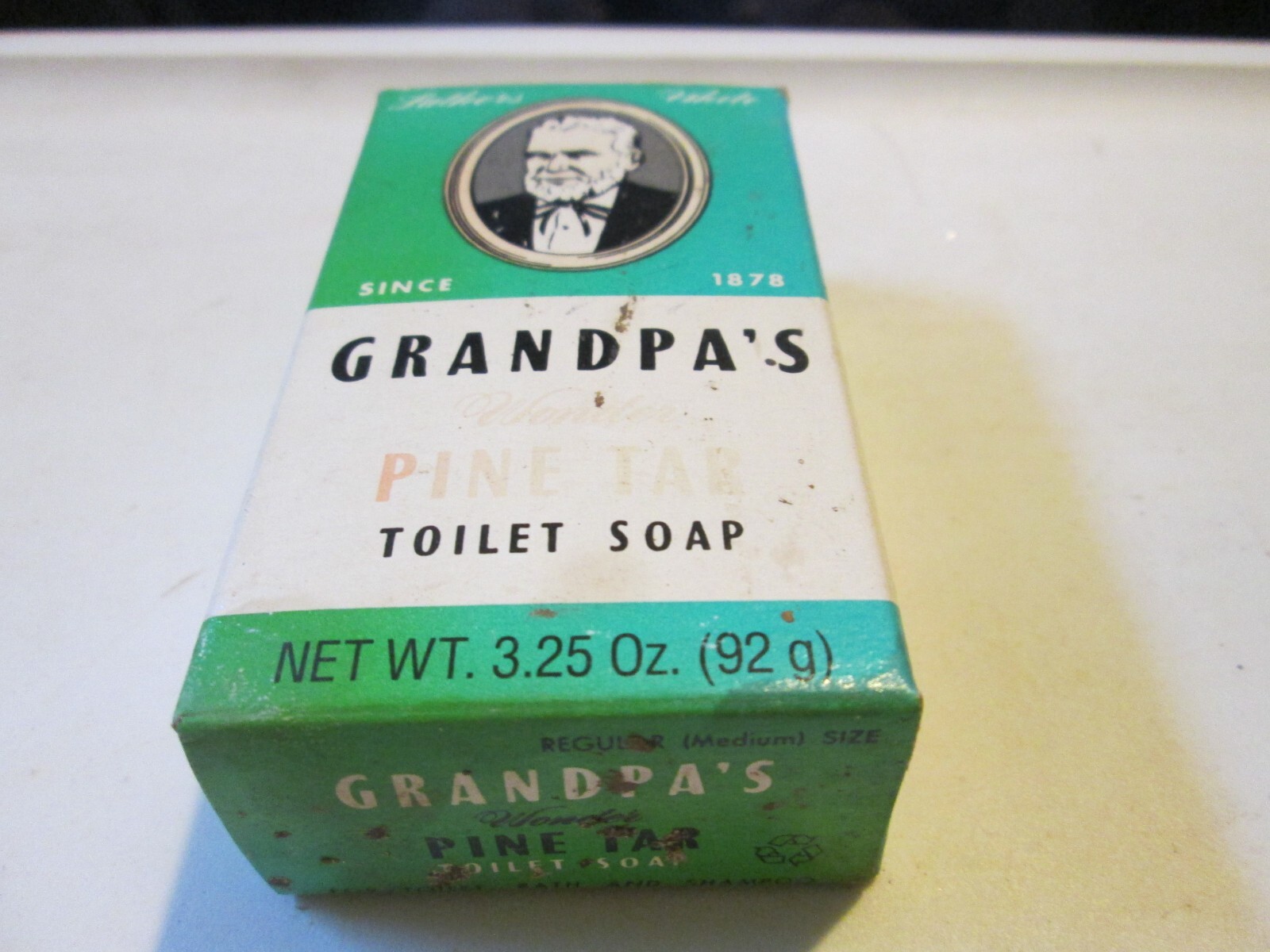 VINTAGE NOS Grandpa’s Wonder Pine Tar Toilet Soap 3.25 Oz Vintage NIP