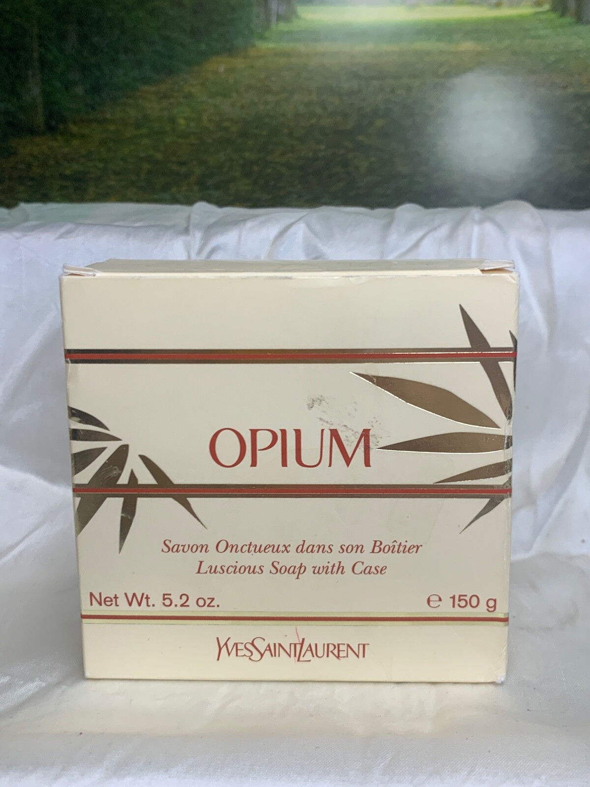 Yves Saint Laurent Opium 150g Luscious Soap with Case (new with box)