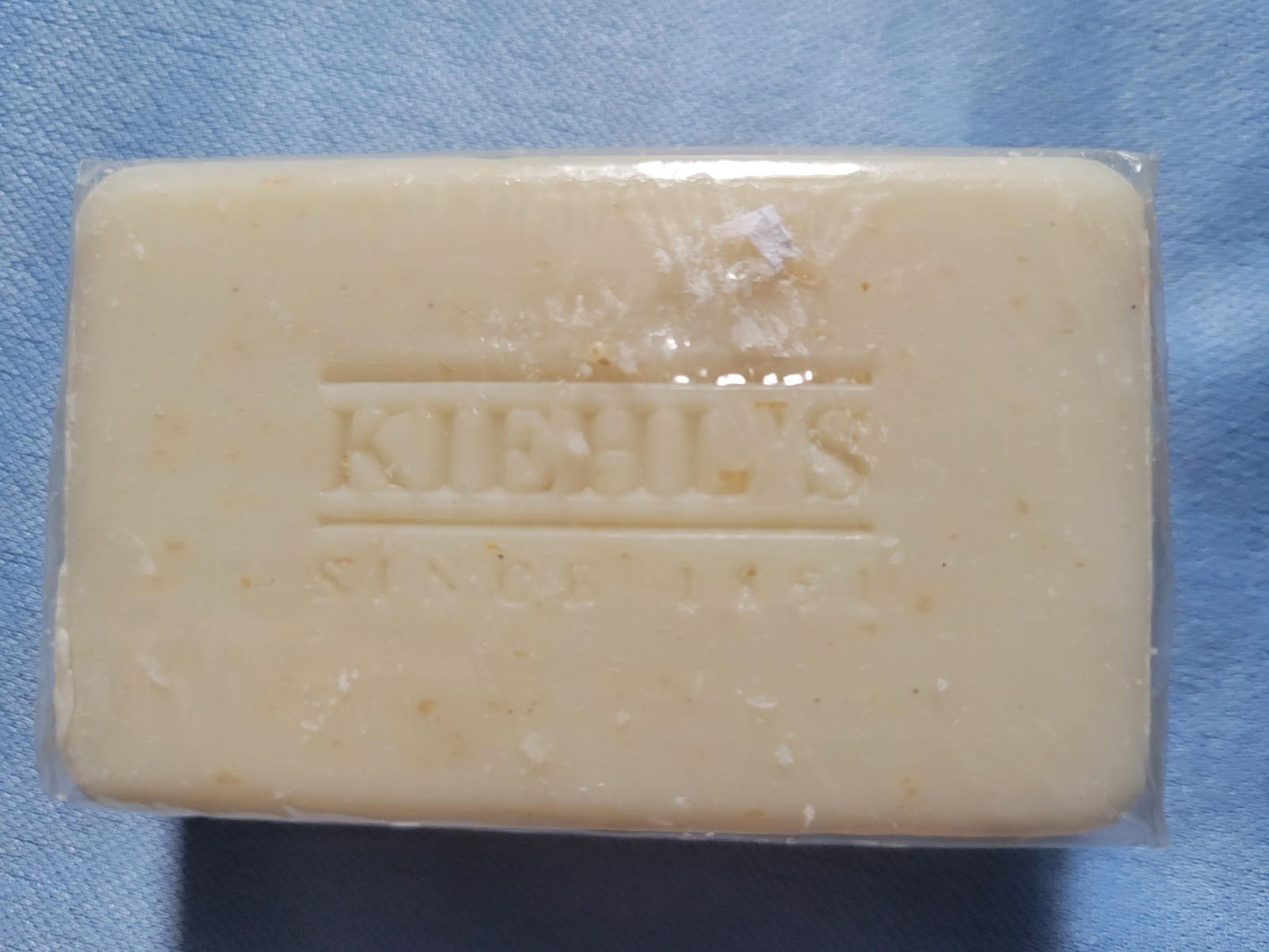 Kiehl’s Ultimate Man Body Scrub Soap 3.2 Oz 90 g 6 in 1 box 6 pack