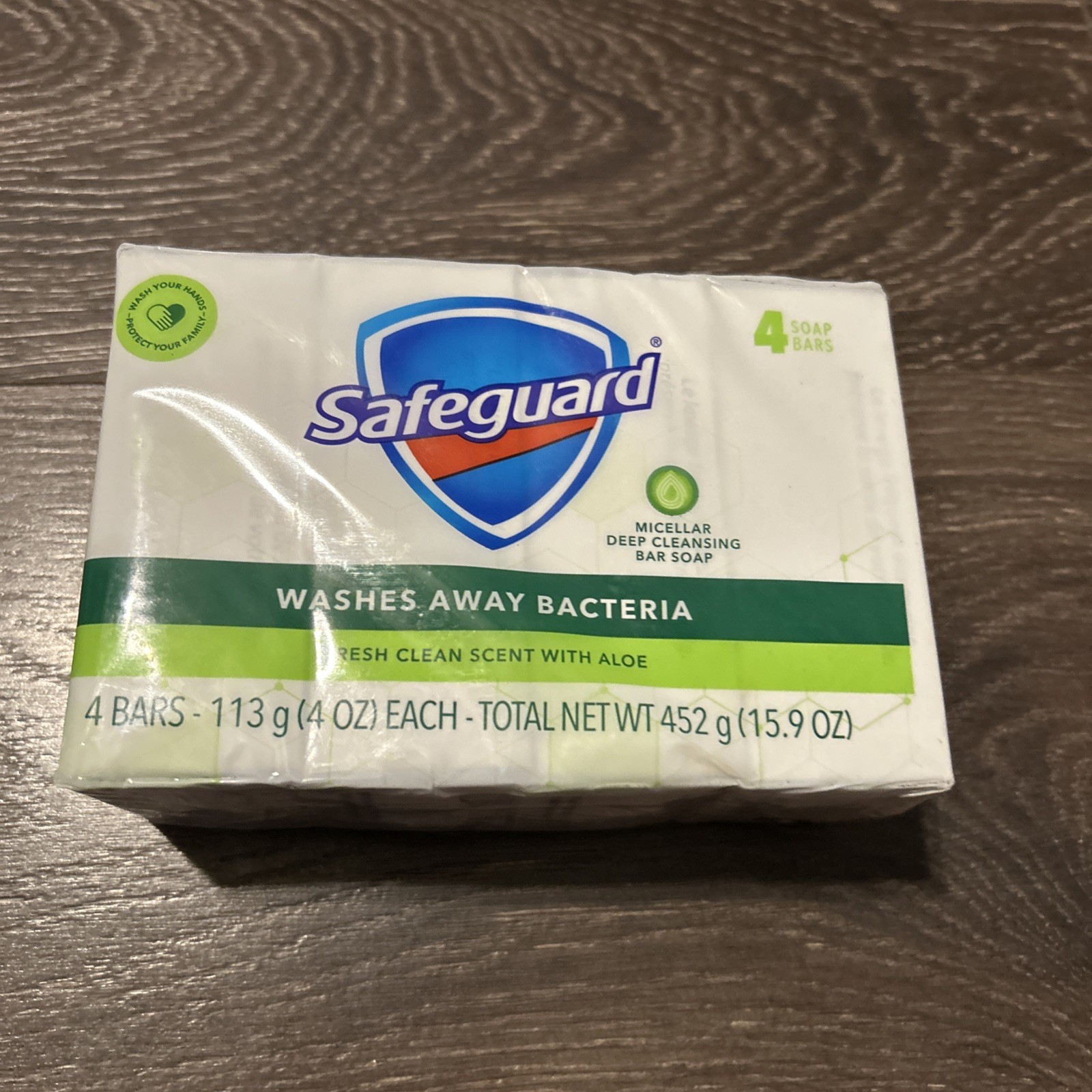 Safeguard Aloe Vera Antibacterial Deodorant Bar Soap 4Oz. 4 Count – Pack of 1