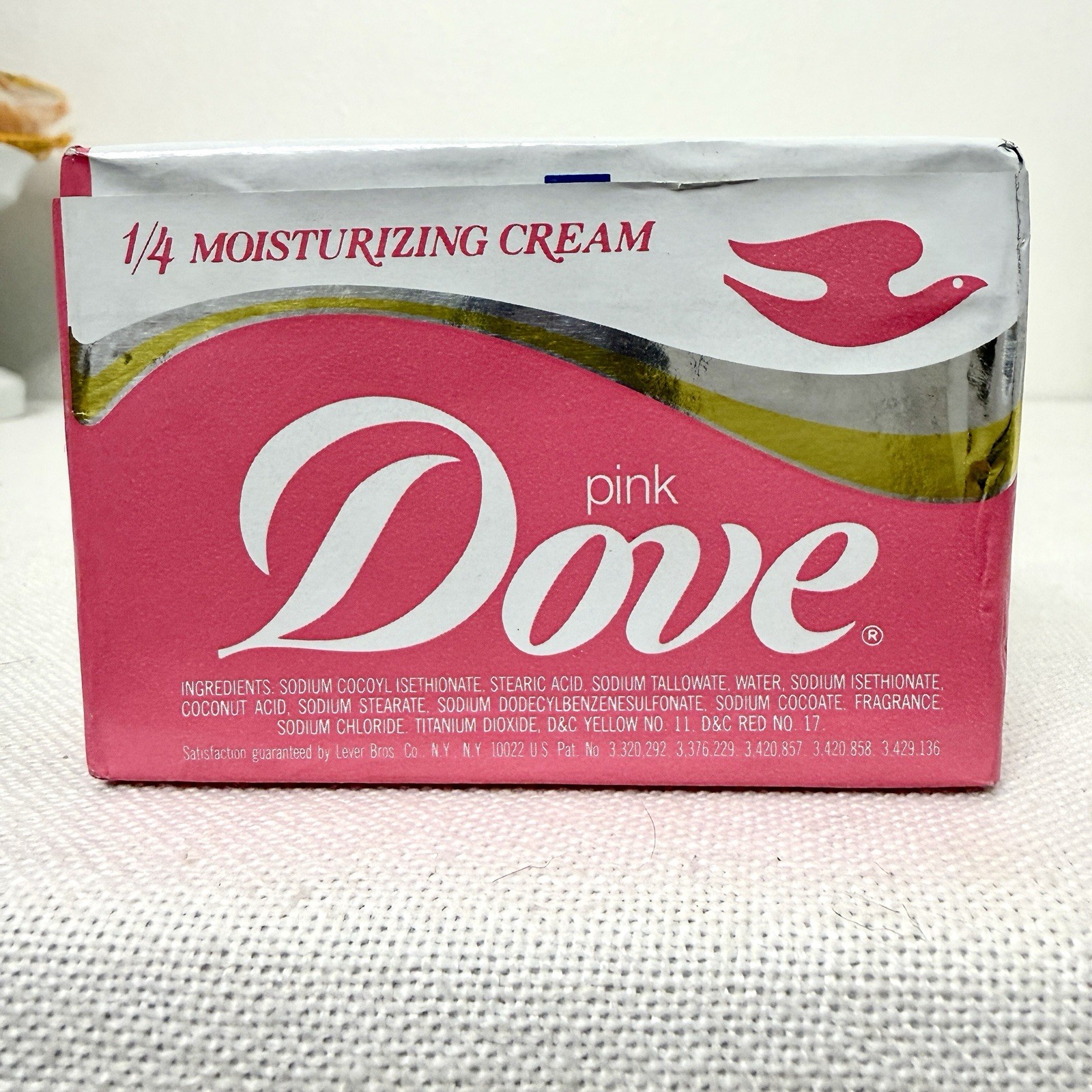 Vintage Pink Dove Soap 1/4 Moisturizing Cream 4.75 oz Bath Size New Old Stock