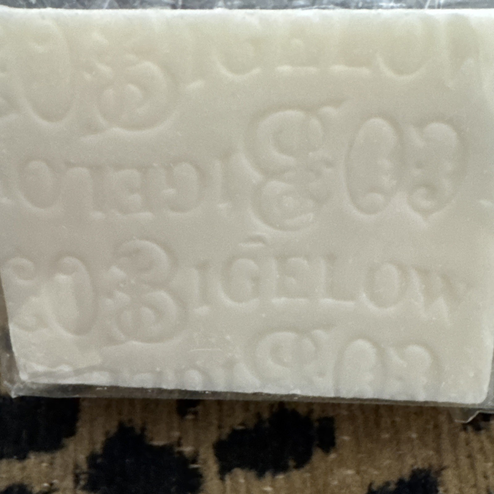 6 C.O. Bigelow LEMON LEAF Vegetable Soap .09 Oz Sealed. From Dream Hotels