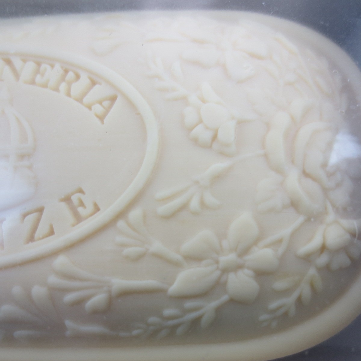 La Saponeria Firenze Merry Christmas Soap 10.5 oz Tuscany Italy Gift Box NIB