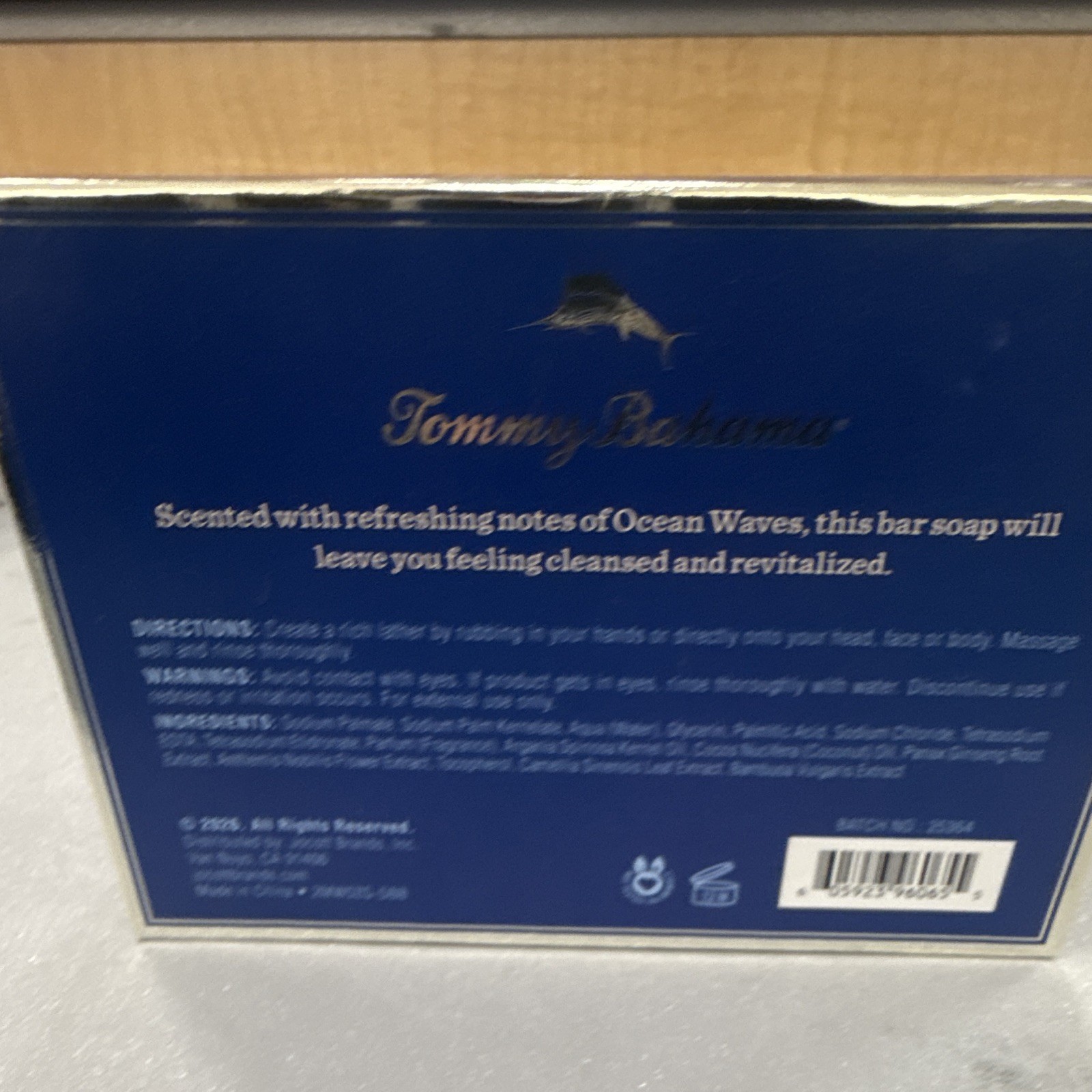 Tommy Bahama Premium Grooming Bar Soap Ocean Waves Hair Face Body 10 oz 2054