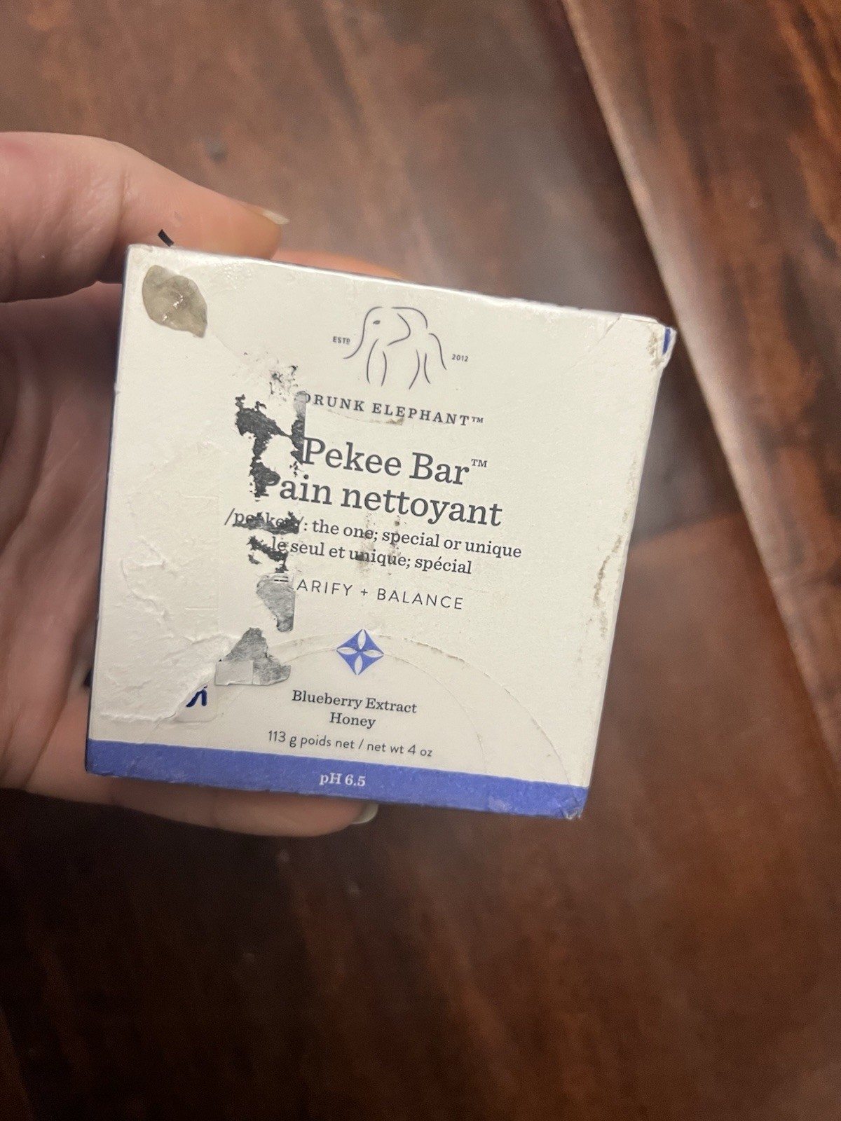 Drunk Elephant Pekee Bar – Multi-Tasking Face Wash and Moisturizing Bar. 4 oz