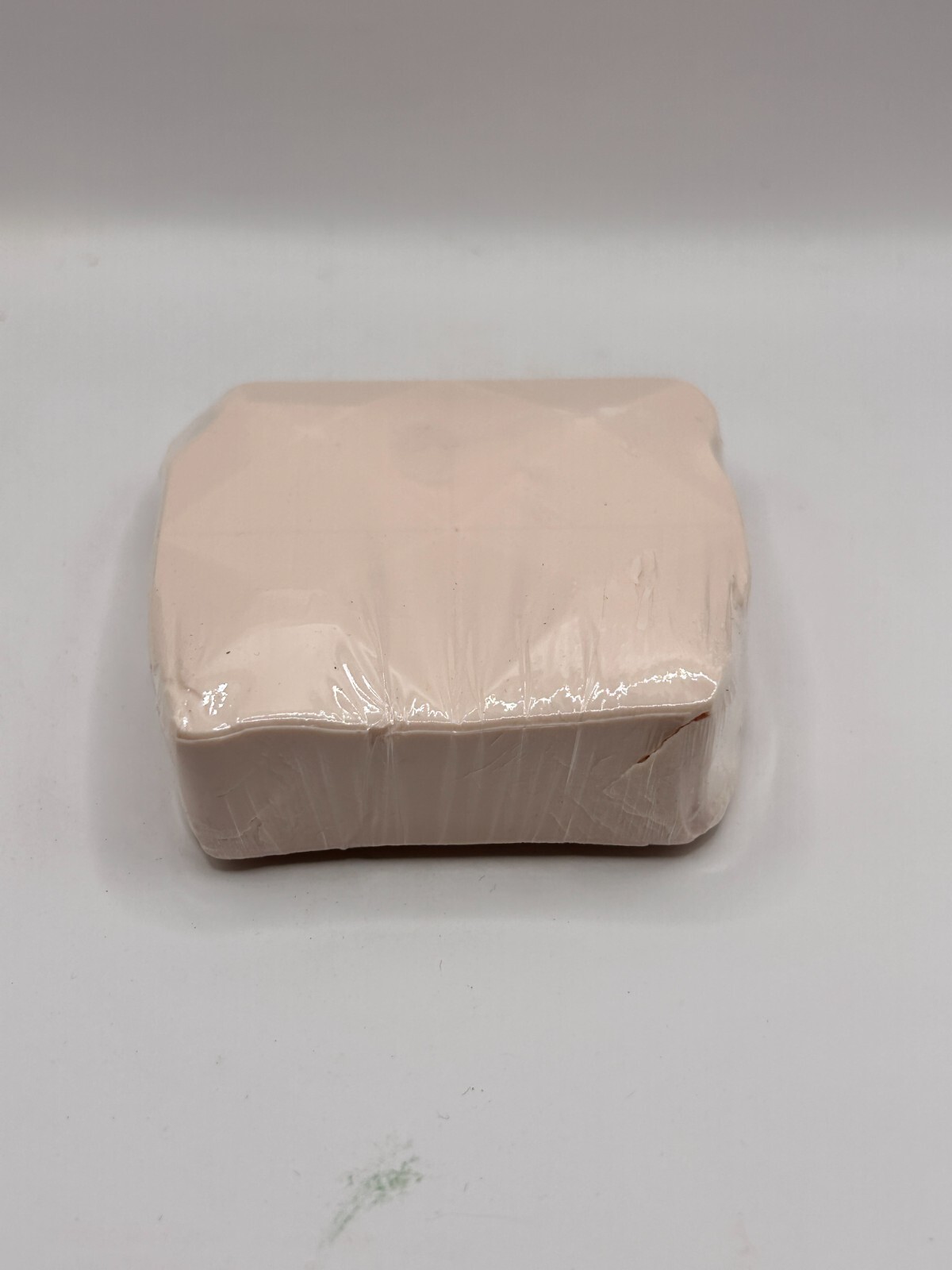 GIVENCHY IRRESISTIBLE 100G THE PERFUMED SOAP (NEW WITH BOX)