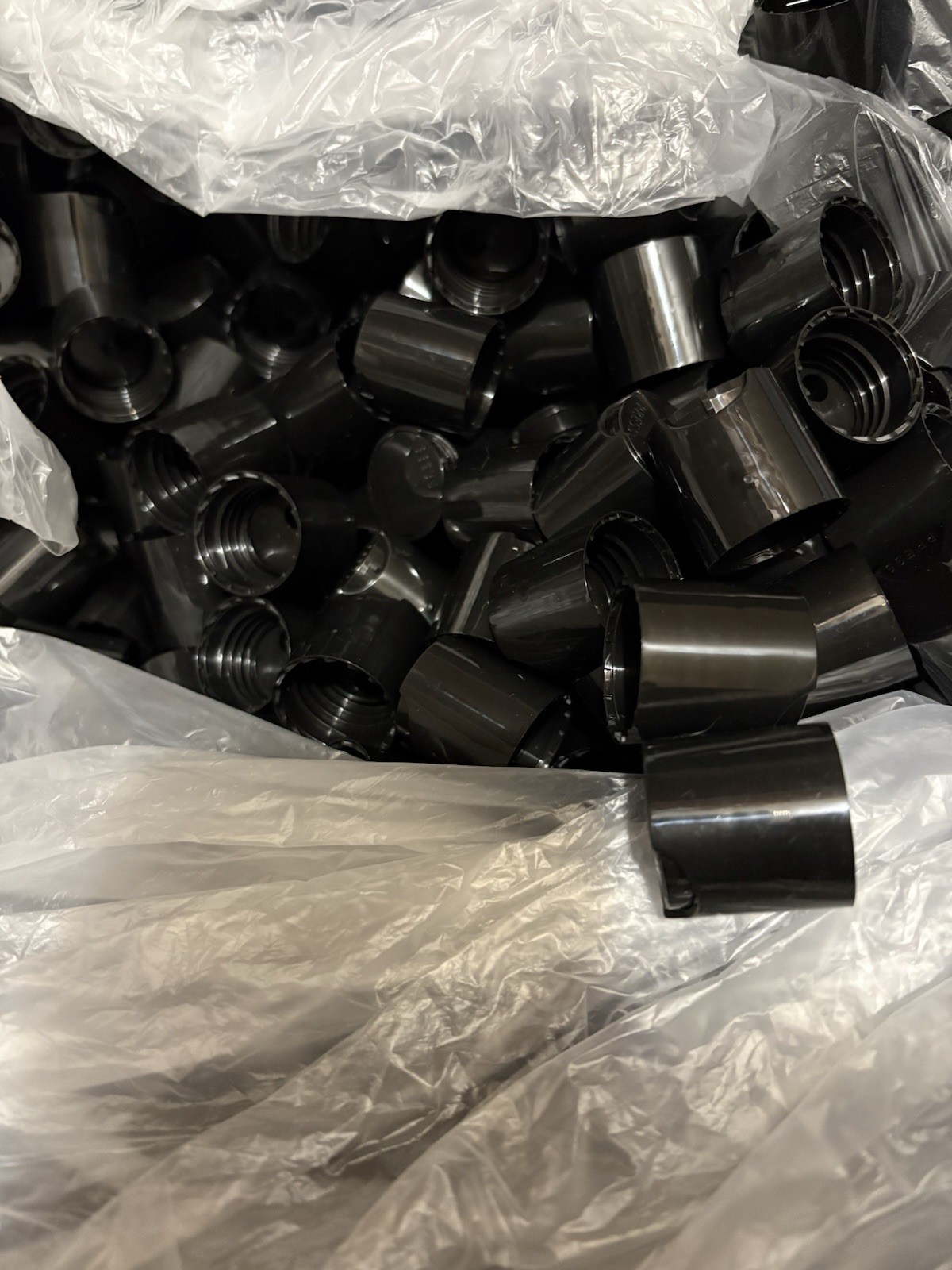 8oz Plastic Bottles 336 pcs (1 case), 24-410 Natural Cylinder HDPE W/ Black Disc