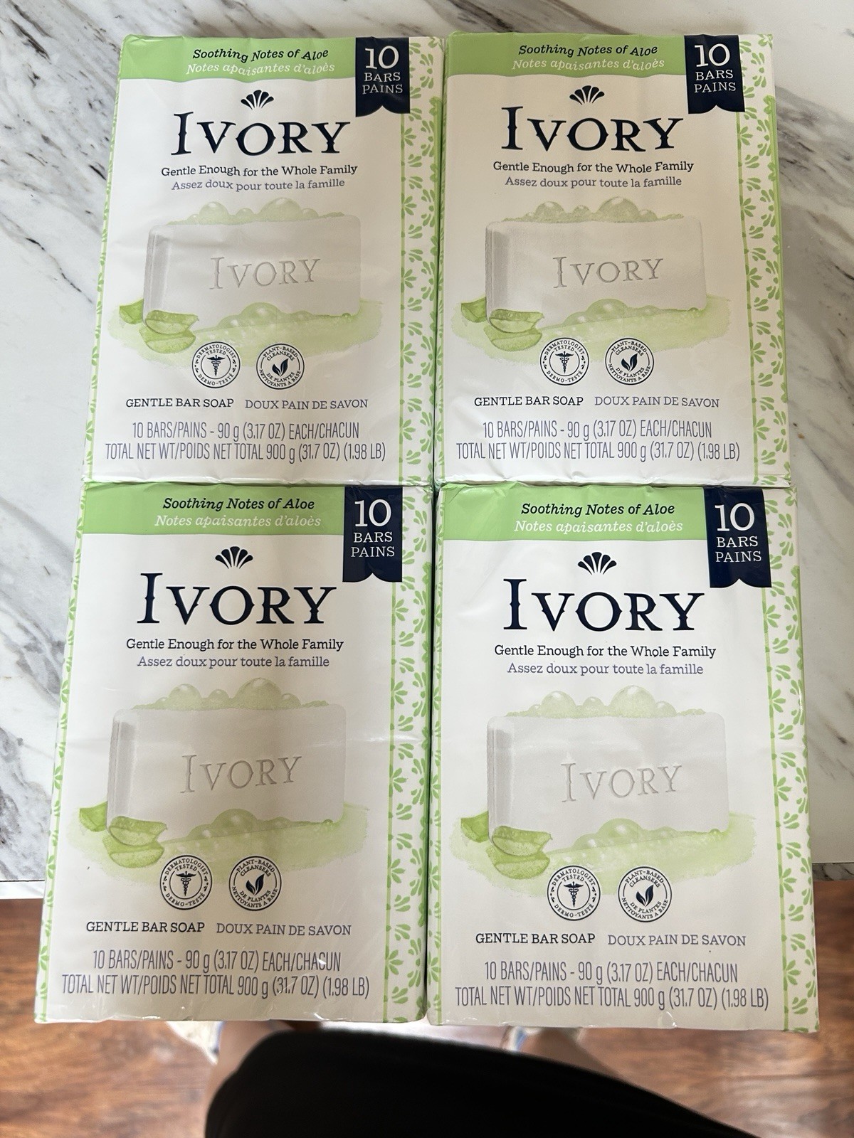 Ivory Soothing Notes Of Aloe 40 Bars Gentle Soap For Whole Family 3.17 oz Each