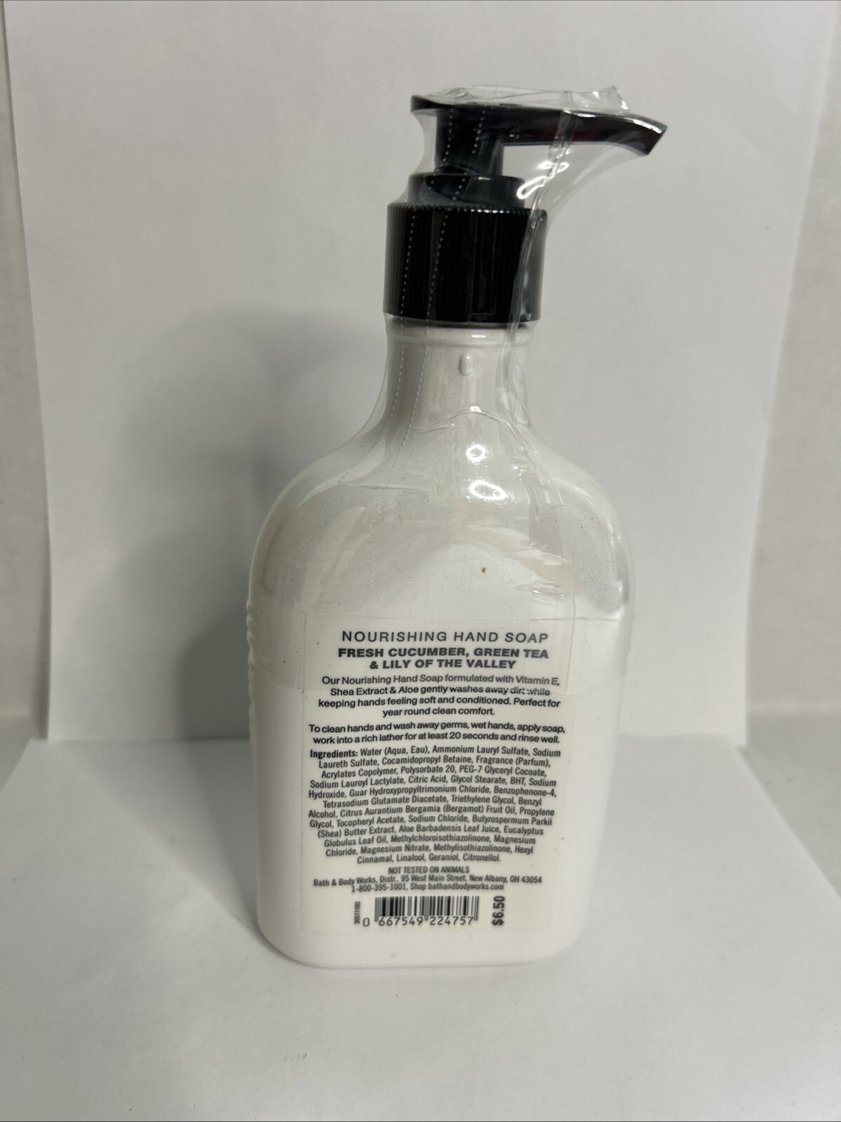 Bath & Body Works Cucumber & Lily Nourishing Hand Soap With Essential Oils