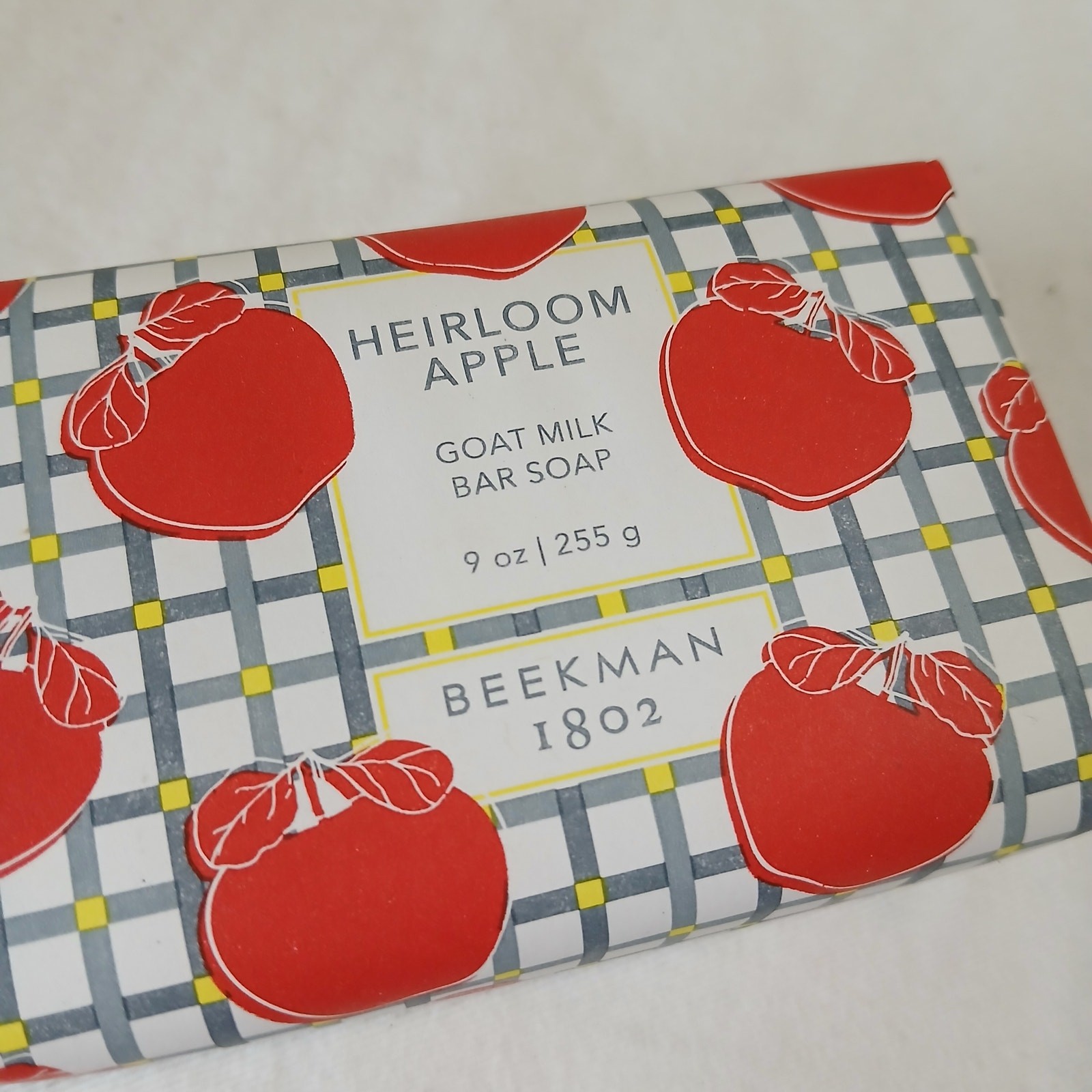 Beekman 1802 HEIRLOOM APPLE 9 oz goat milk soap made in the USA NEW