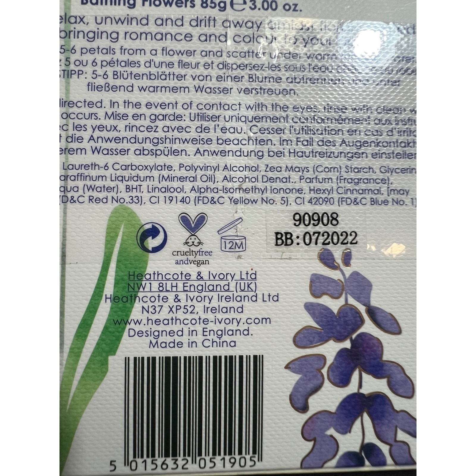 Heathcote & Ivory Lavender Fields Bathing Flowers 85g Soap Petals Gift Box