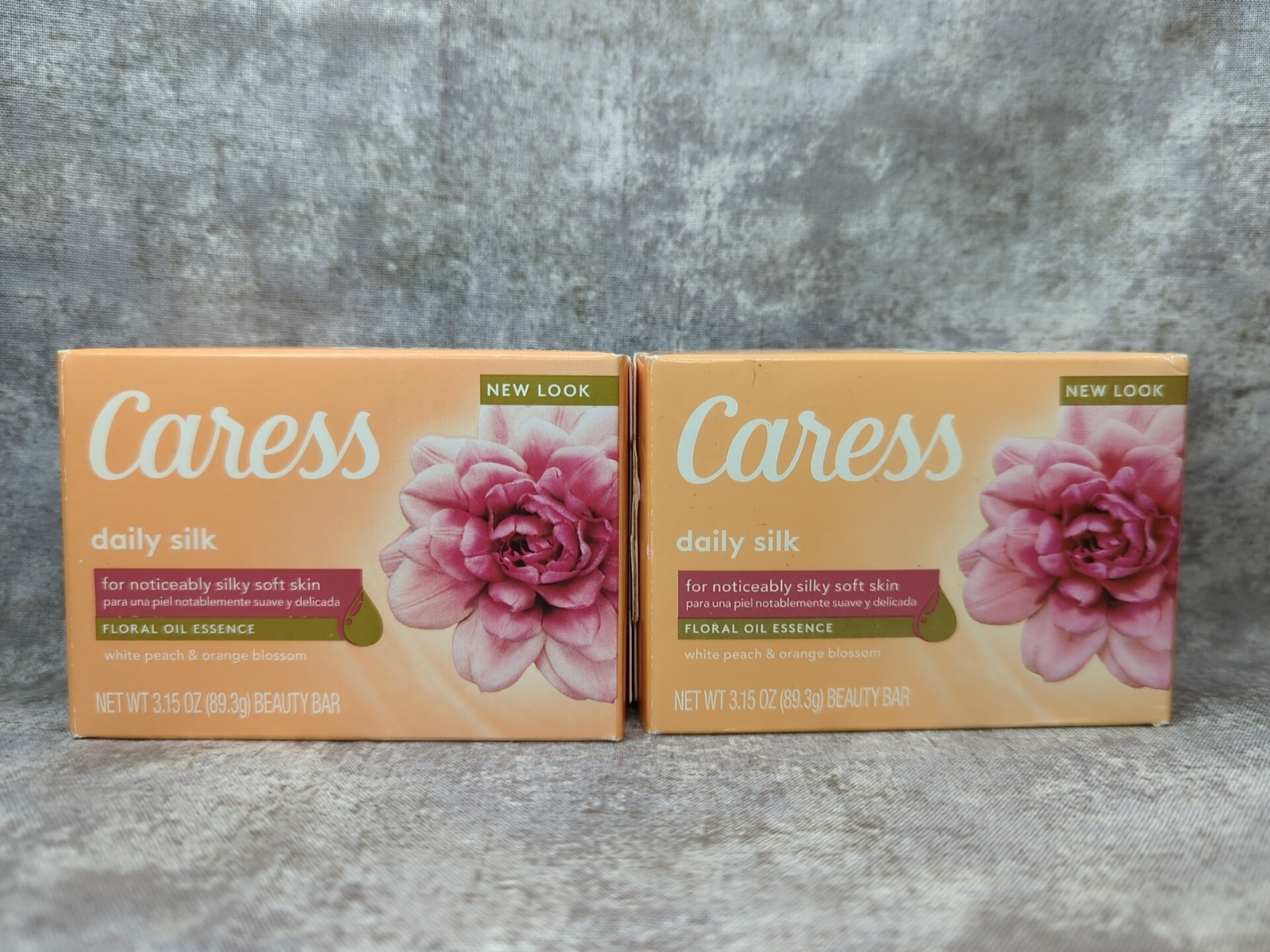 2 Bars Caress Daily Silk Bar Soap Floral Oil Essence (Original Formula) 3.15 oz