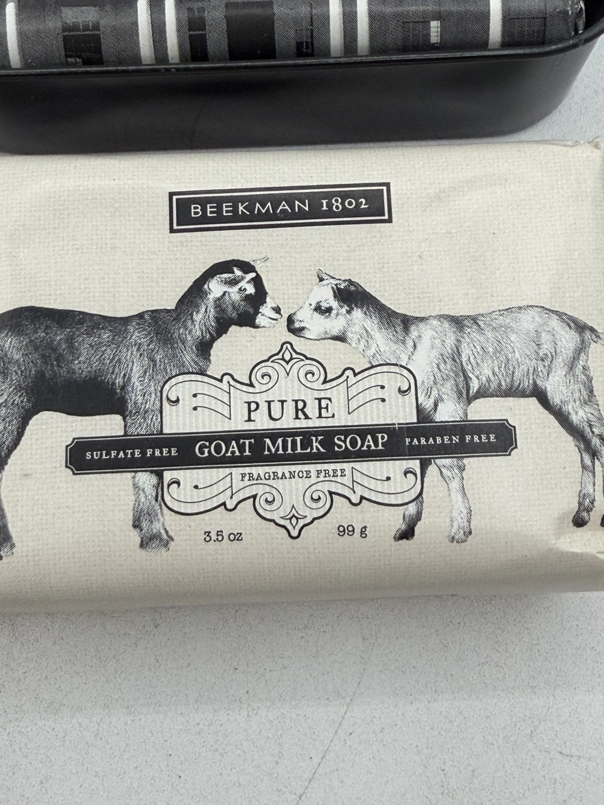 Beekman 1802 Lot of 4 3.5oz Bars of Soap, 2 Decorative Tins
