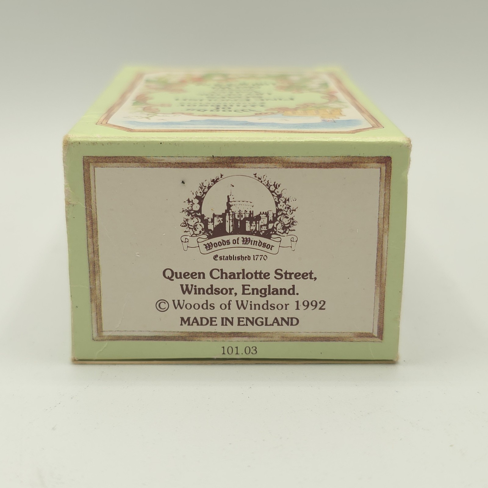 1992 Woods of Windsor Lily of the Valley Fine English Soap 3.5 oz England
