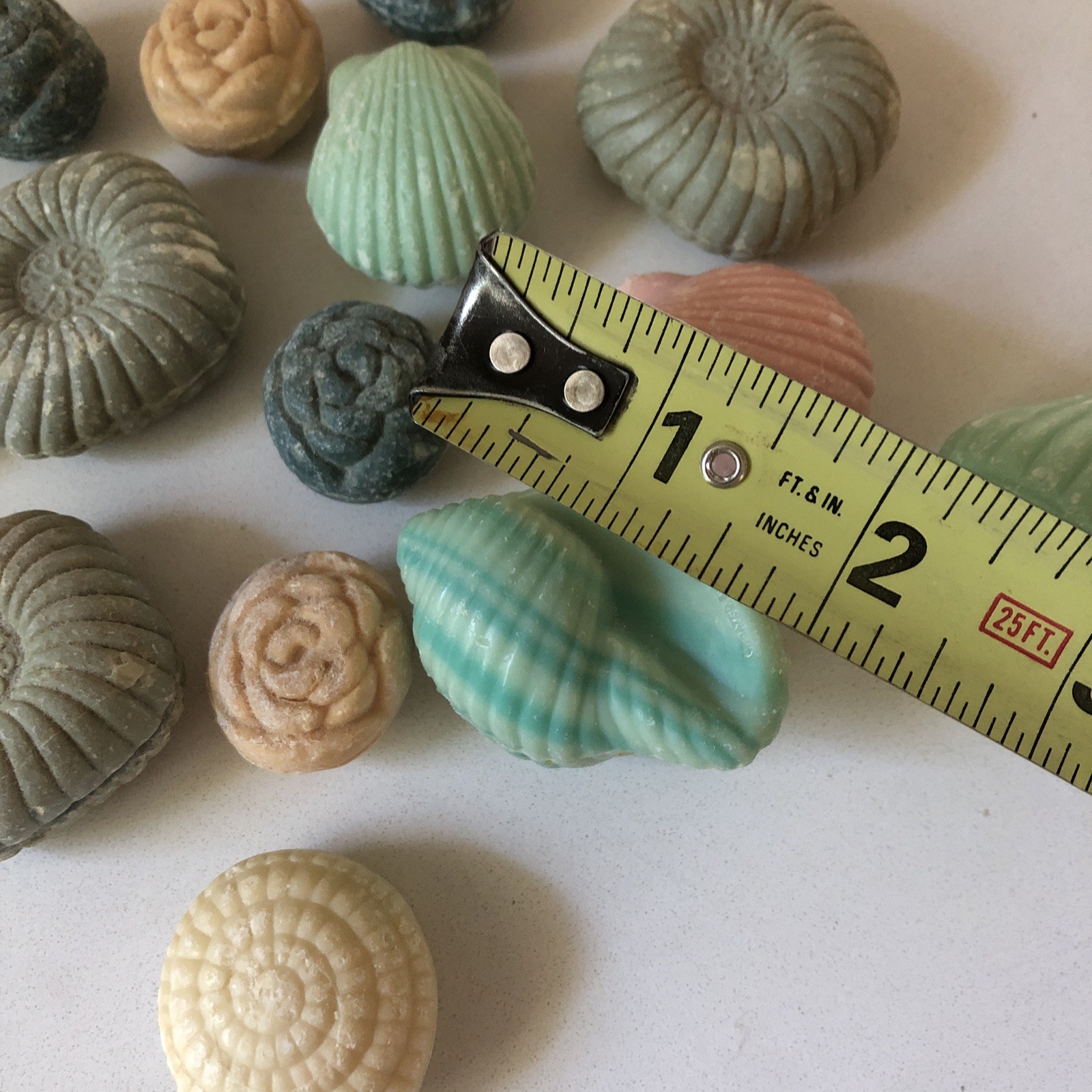 Vintage Lot of 14 Flowers Seashells Floral Scented Soaps Decor Display