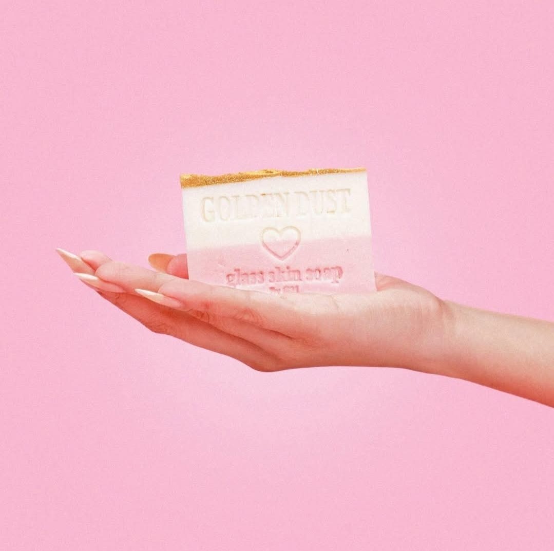 G21 Golden Dust Glass Skin Soap 135g ,1pc