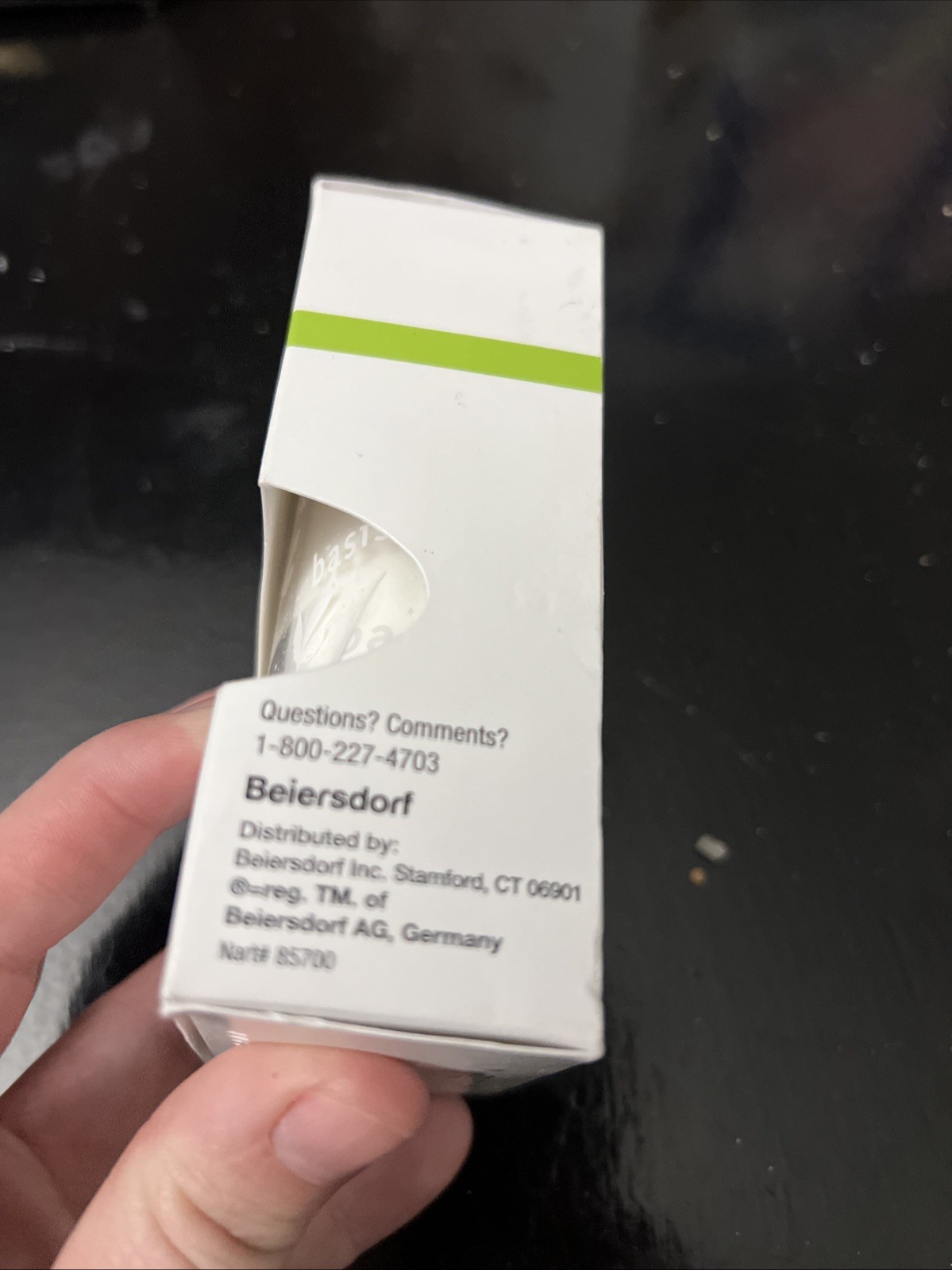Basis Sensitive Skin Bar Soap Cleans Soothes 4 oz
