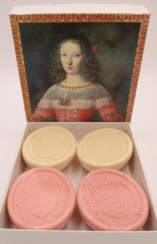 NEW Lorcos Savon Soap Gardenia Rose Made in France 4 Bars 5.25 oz each Crest
