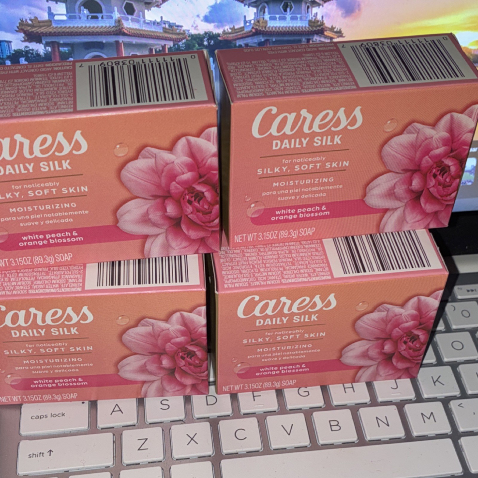 Caress Daily Silk Moisturizing Soap Bar White Peach Orange Blossom 3.15 oz