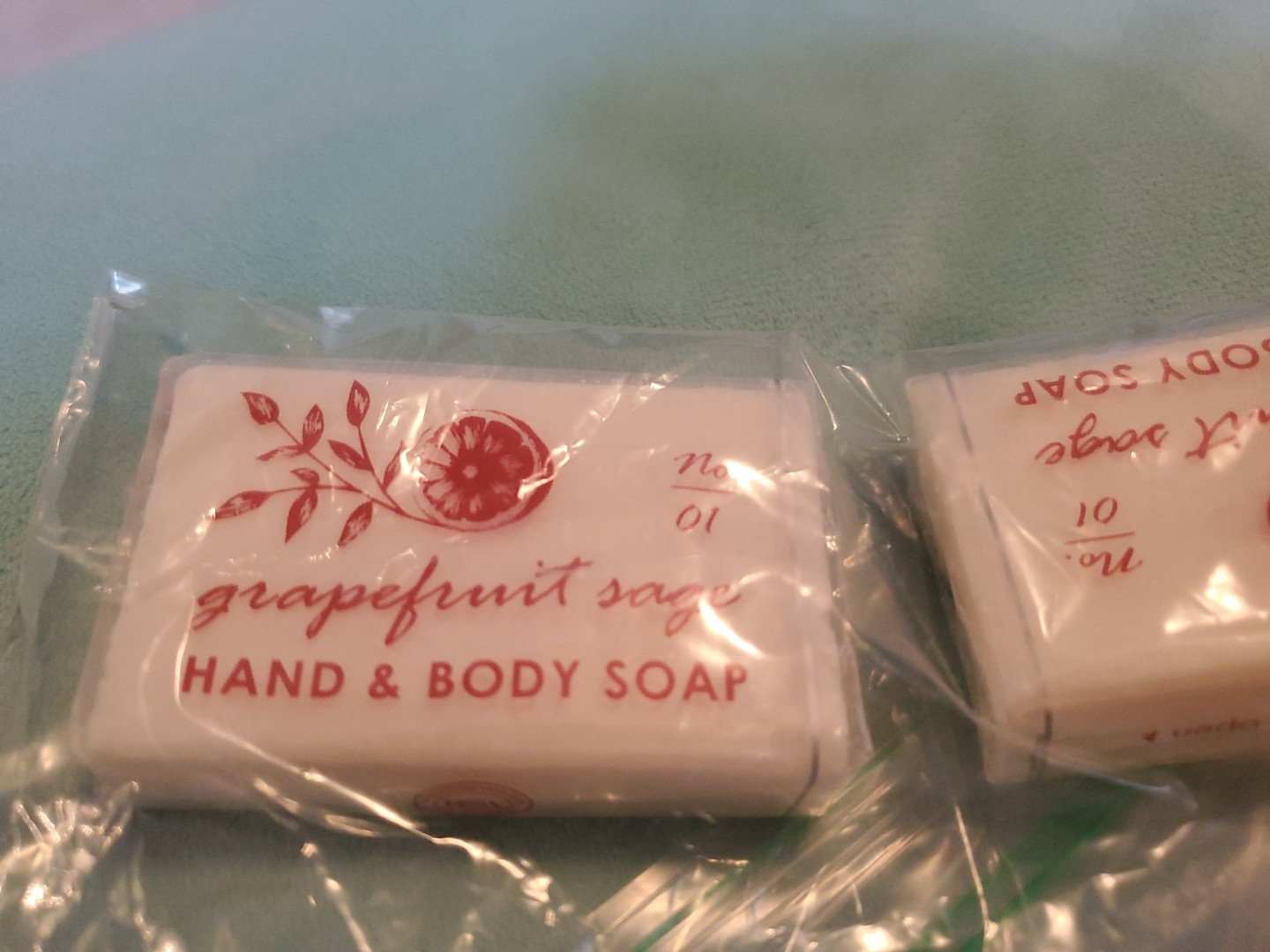 New in Box 2 Bars Hand In Body Soap Grapefruit Sage♡SEALED