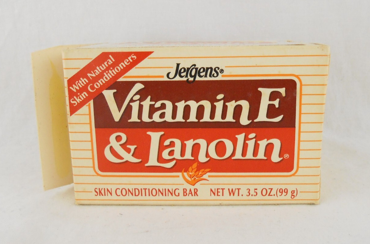 Jergens Vitamin E Lanolin Skin Conditioning Bath Bar Soap 3.5 oz New 2 Pack 1989