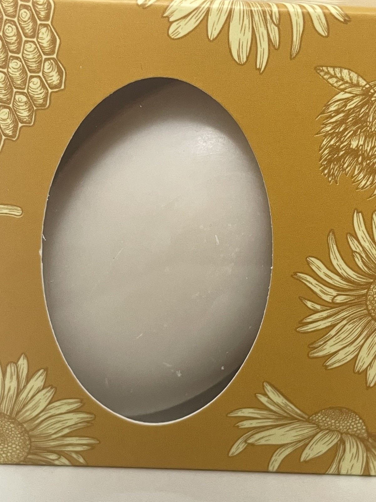 Castelbel Set Of Three Honey Scented Oval Soaps W/ Wild Floral Notes 3 X 100g