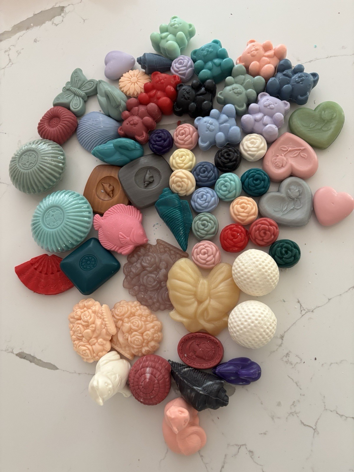 62+ NOVELTY GUEST HAND MULTI-COLOR DECORATIVE SOAPS BEARS FLOWERS SHELLS HEARTS