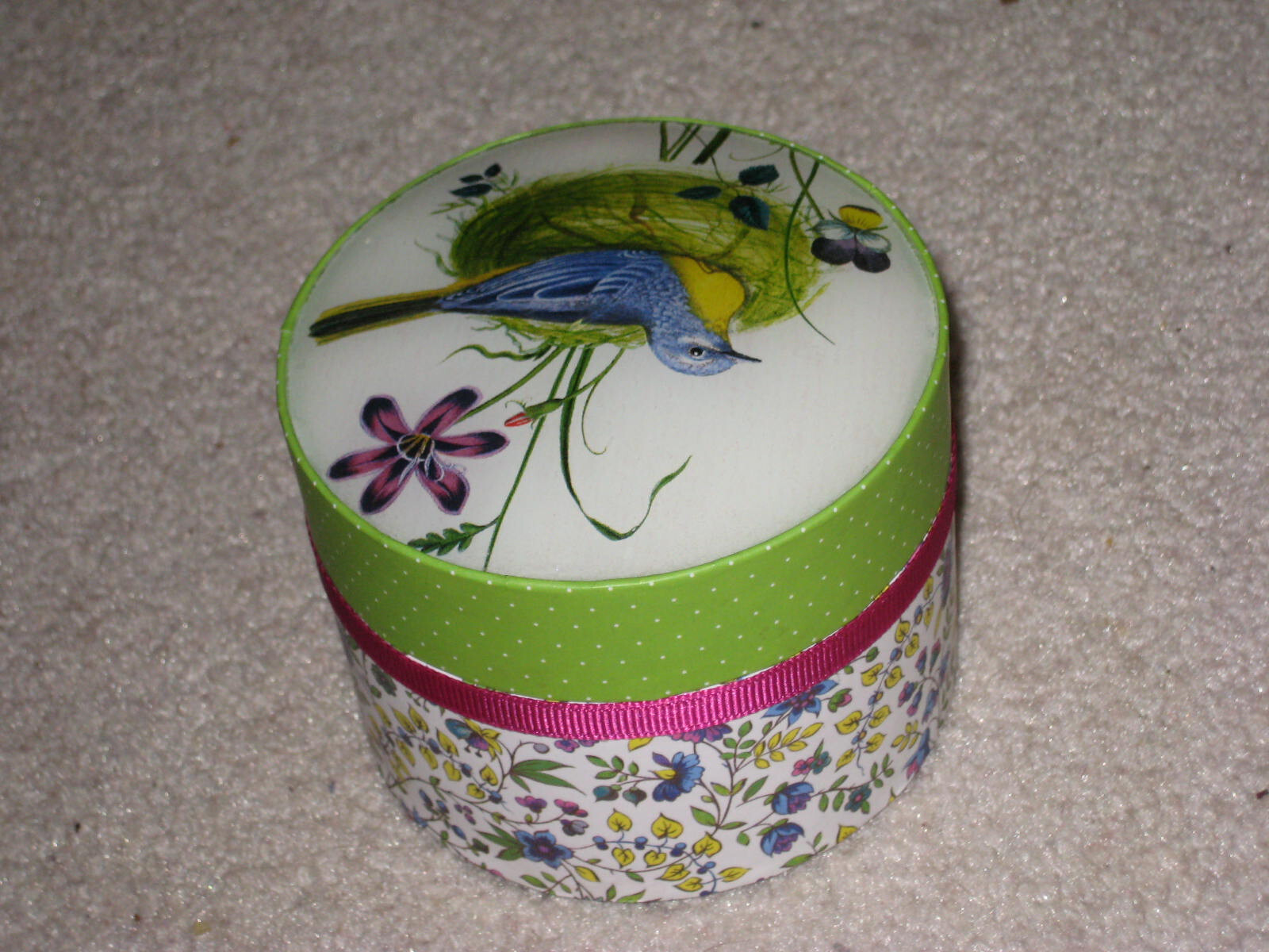 Vintage Fringe Studio Scented 5 oz Bar in Glass Topped Trinket Box Soap USA Made