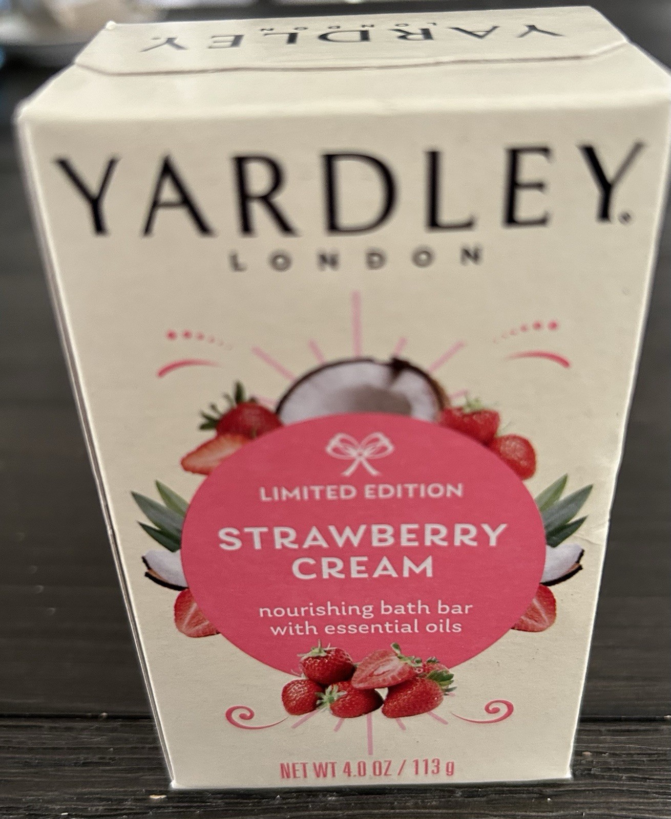 Yardley London Limited Edition Strawberry Cream Nourishing Bath Bar 4 oz