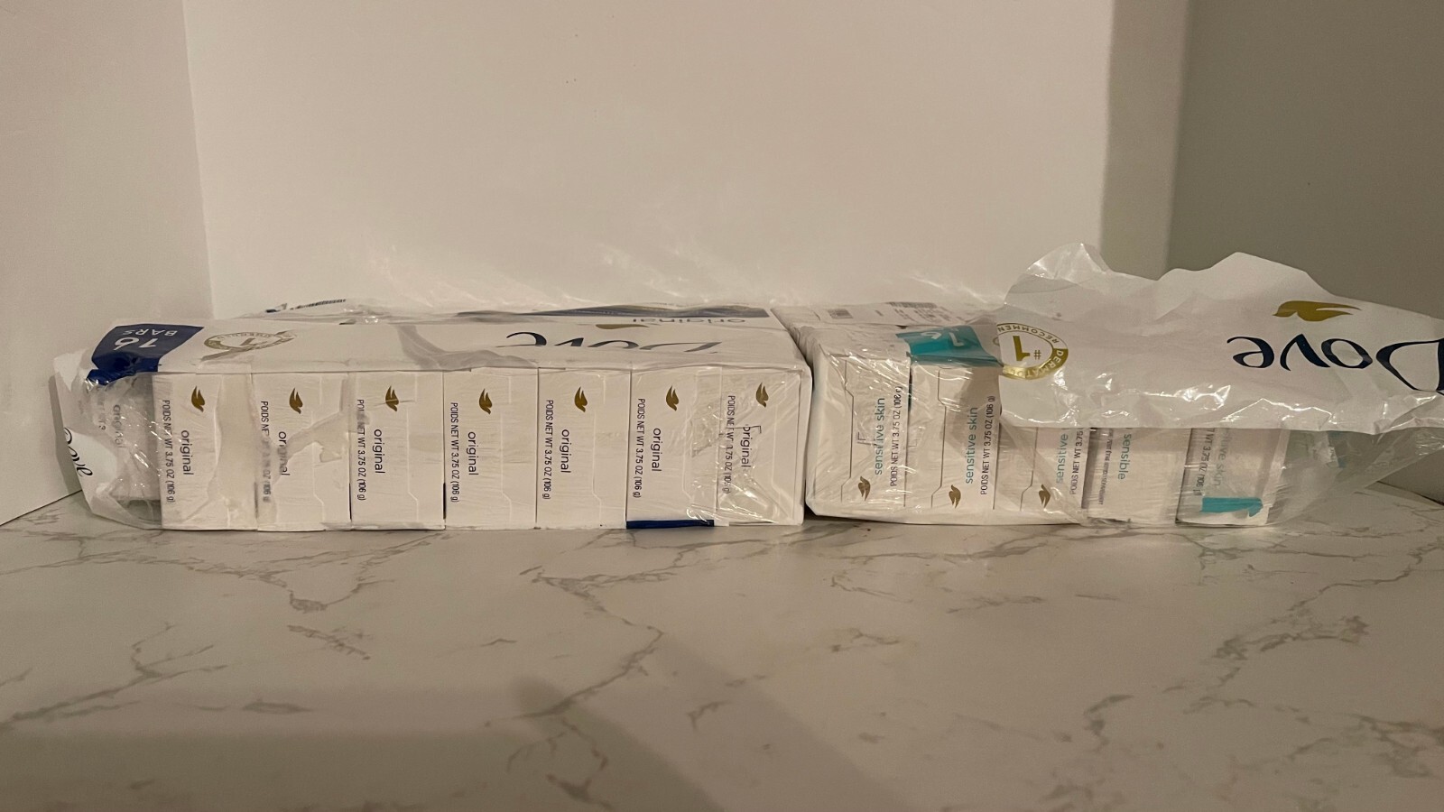 Dove Beauty Bar original and Sensitive Skin Bar Soap 25 Bars (all new) READ